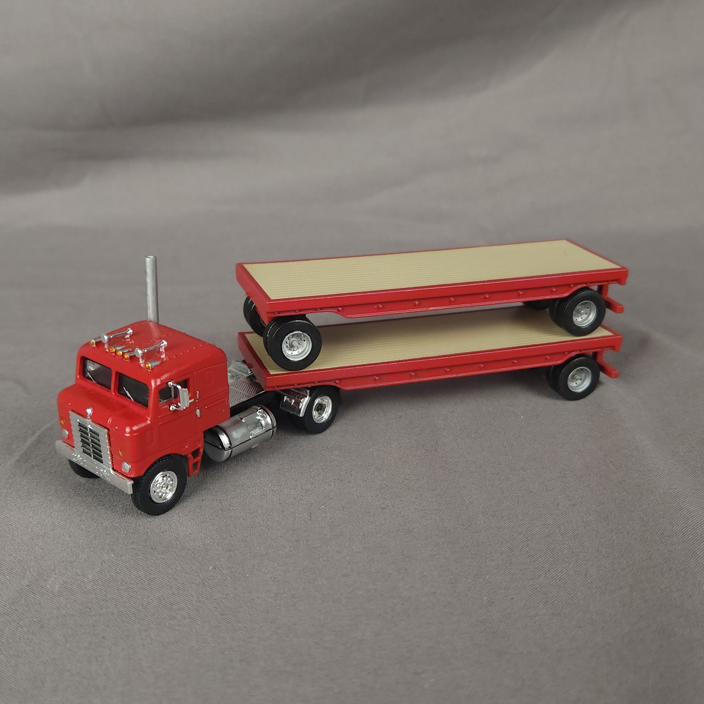 Custom HO Scale 1:87 Brekina Kenworth Bullnose Grape Vineyard Hauling Truck