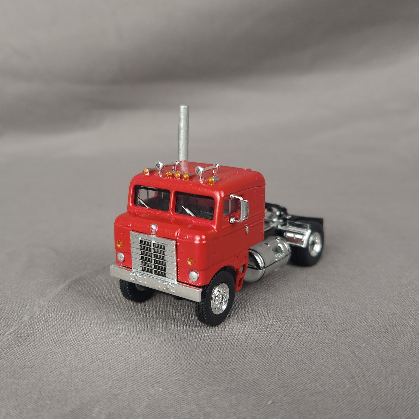 Custom HO Scale 1:87 Brekina Kenworth Bullnose Grape Vineyard Hauling Truck