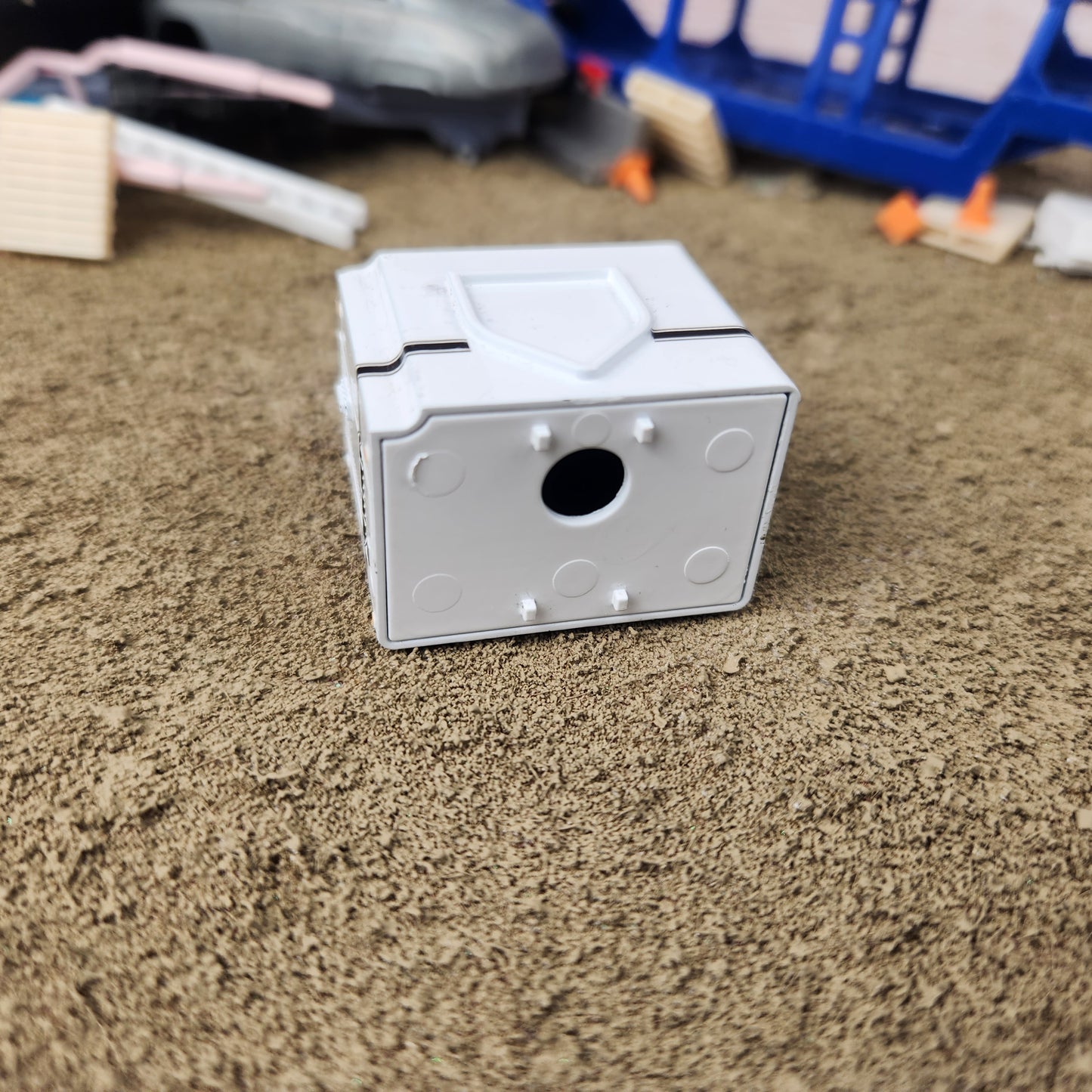 1:64 First Gear Mack R Model Sleeper White Black Stripe