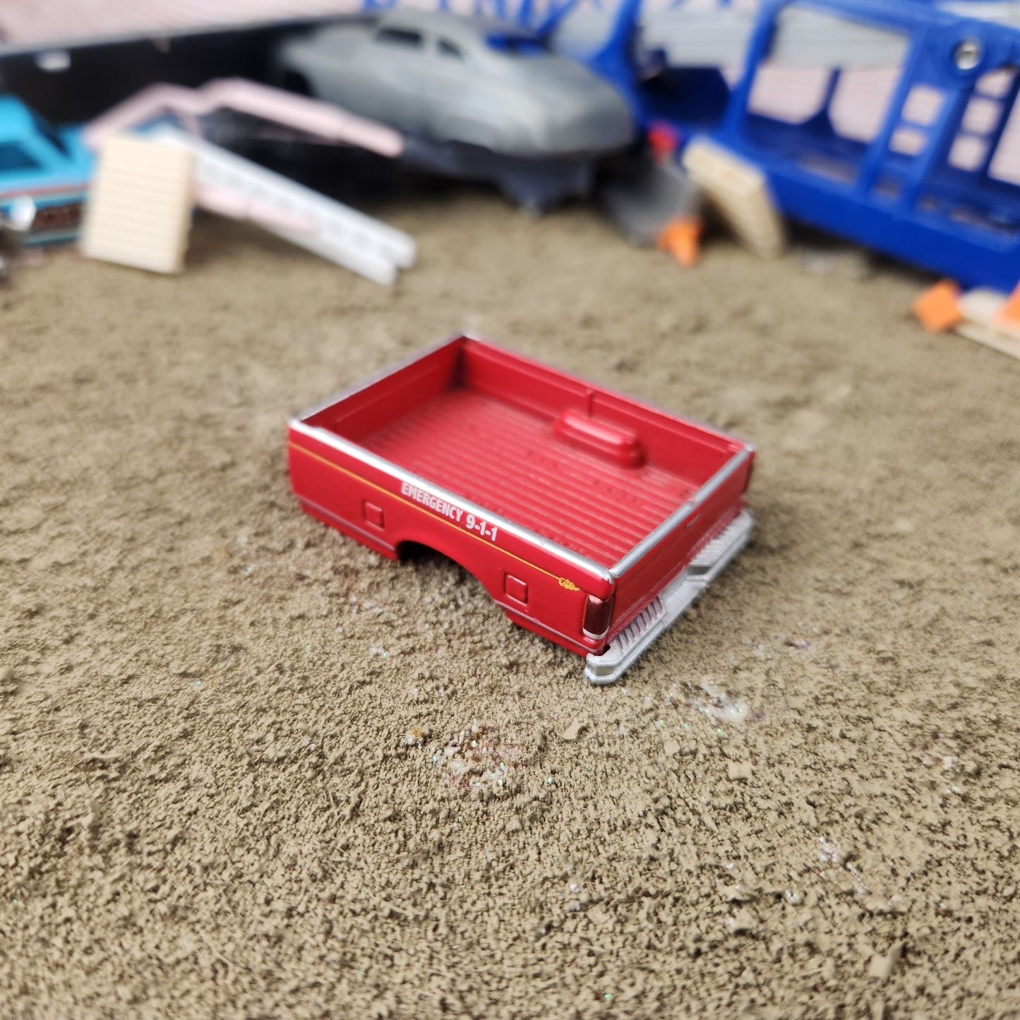 1:64 Greenlight 1992 Ford F-350 Pickup Bed Red