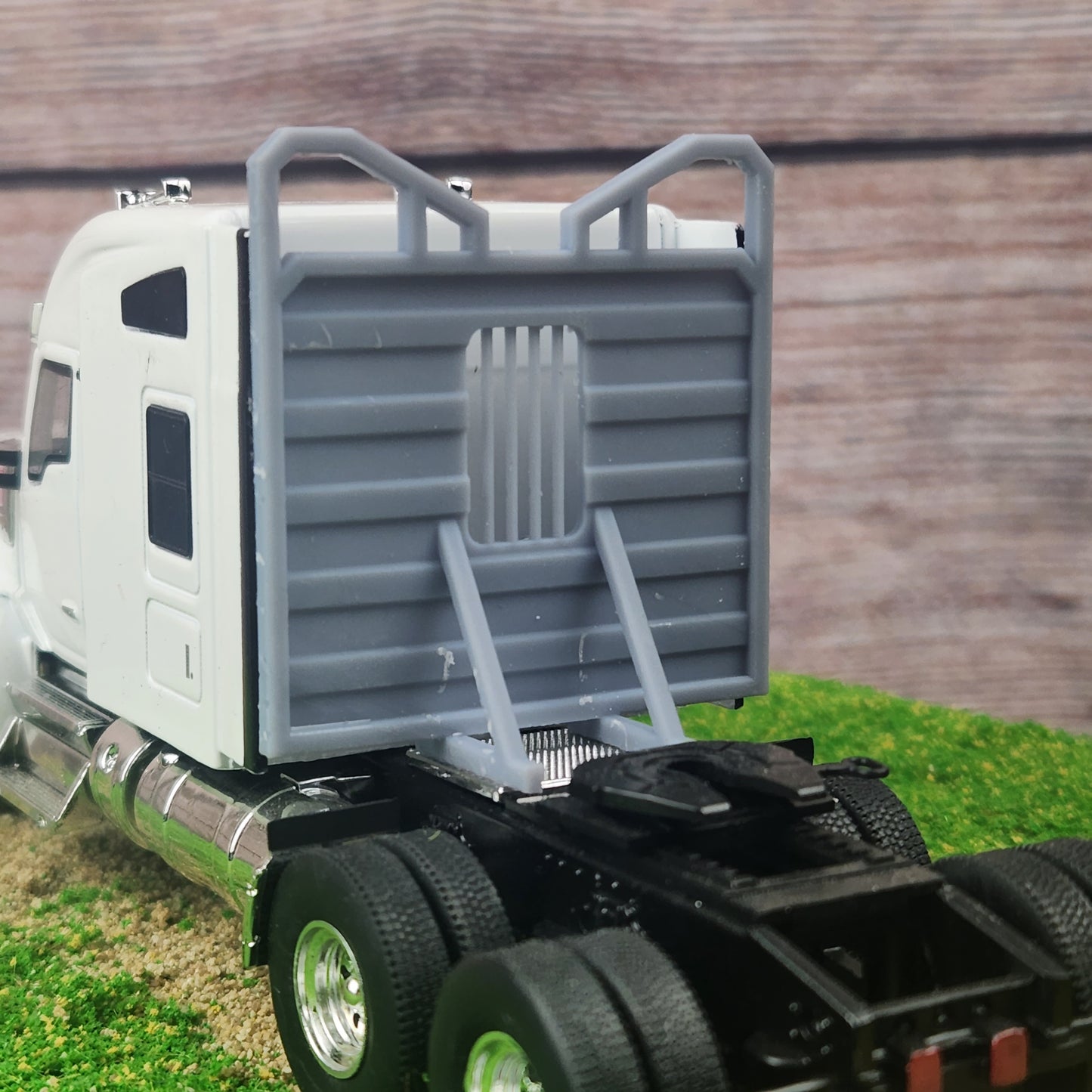 1:50 Scale 3D Printed Semi Truck Logging Headache Rack V2