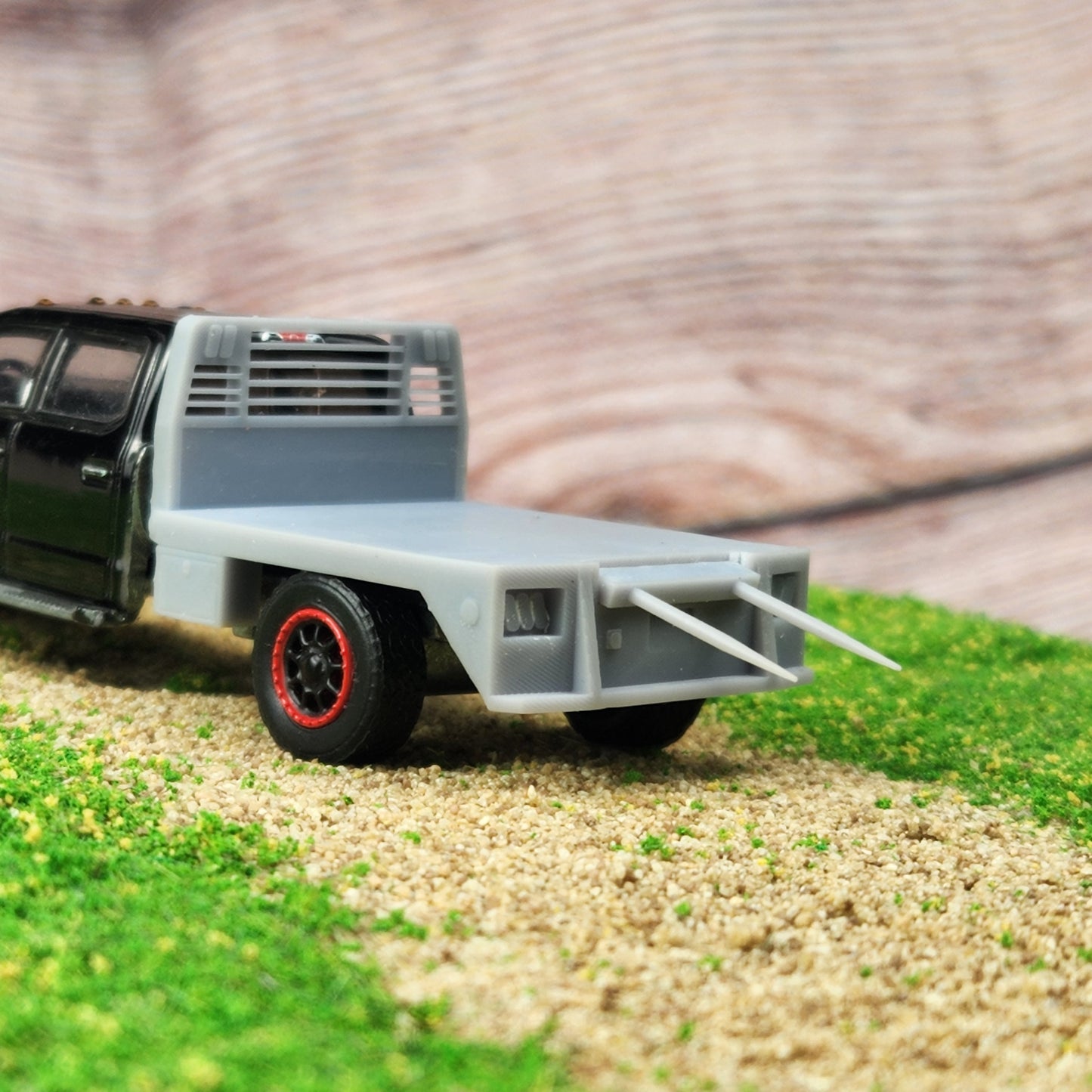 1:64 Scale 3D Printed SRW Flatbed Adjustable Bale Spike Truck Body