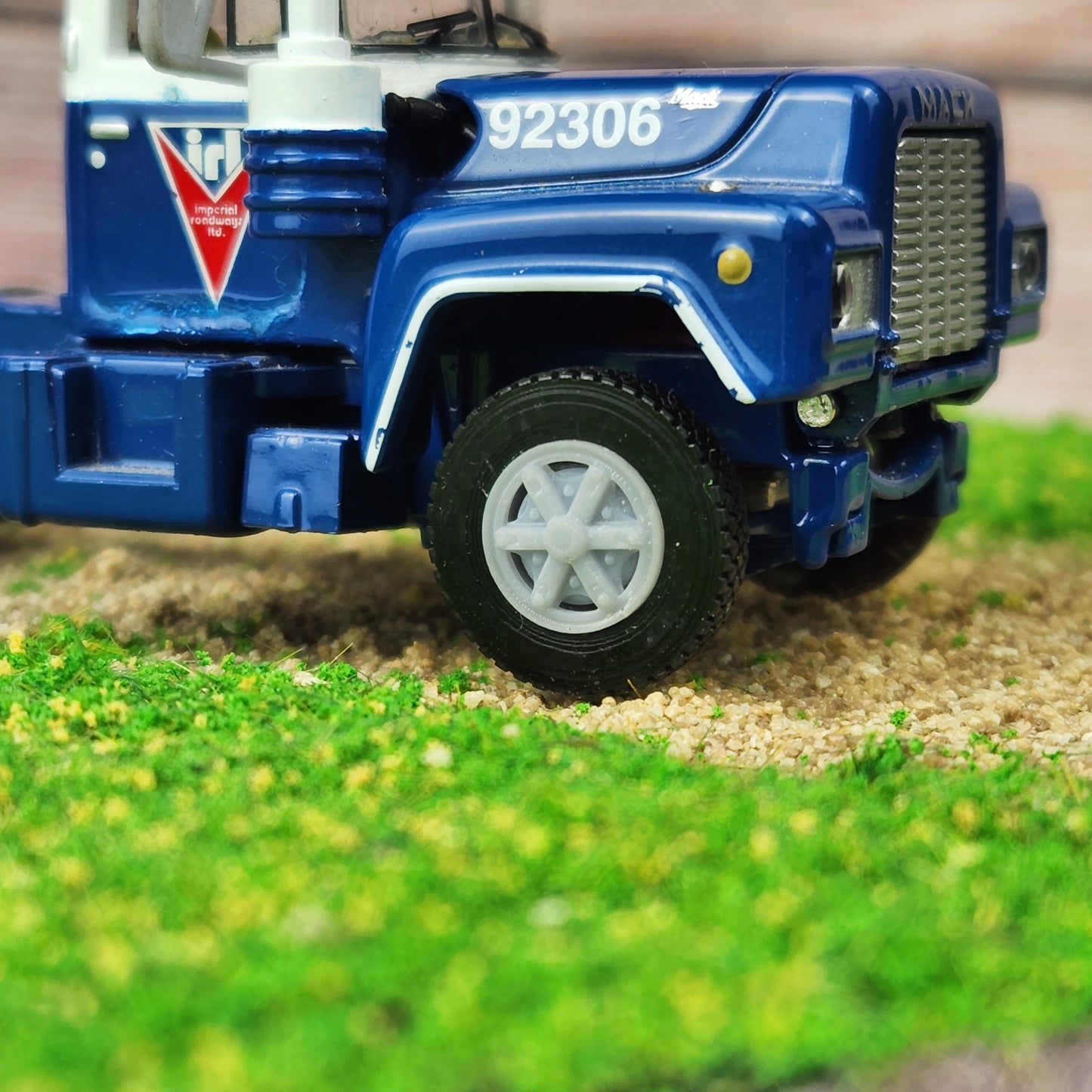 1:64 3D Printed Semi Truck 6 Spoke Dayton Style Wheels and Tires Full Set 2 Sizes
