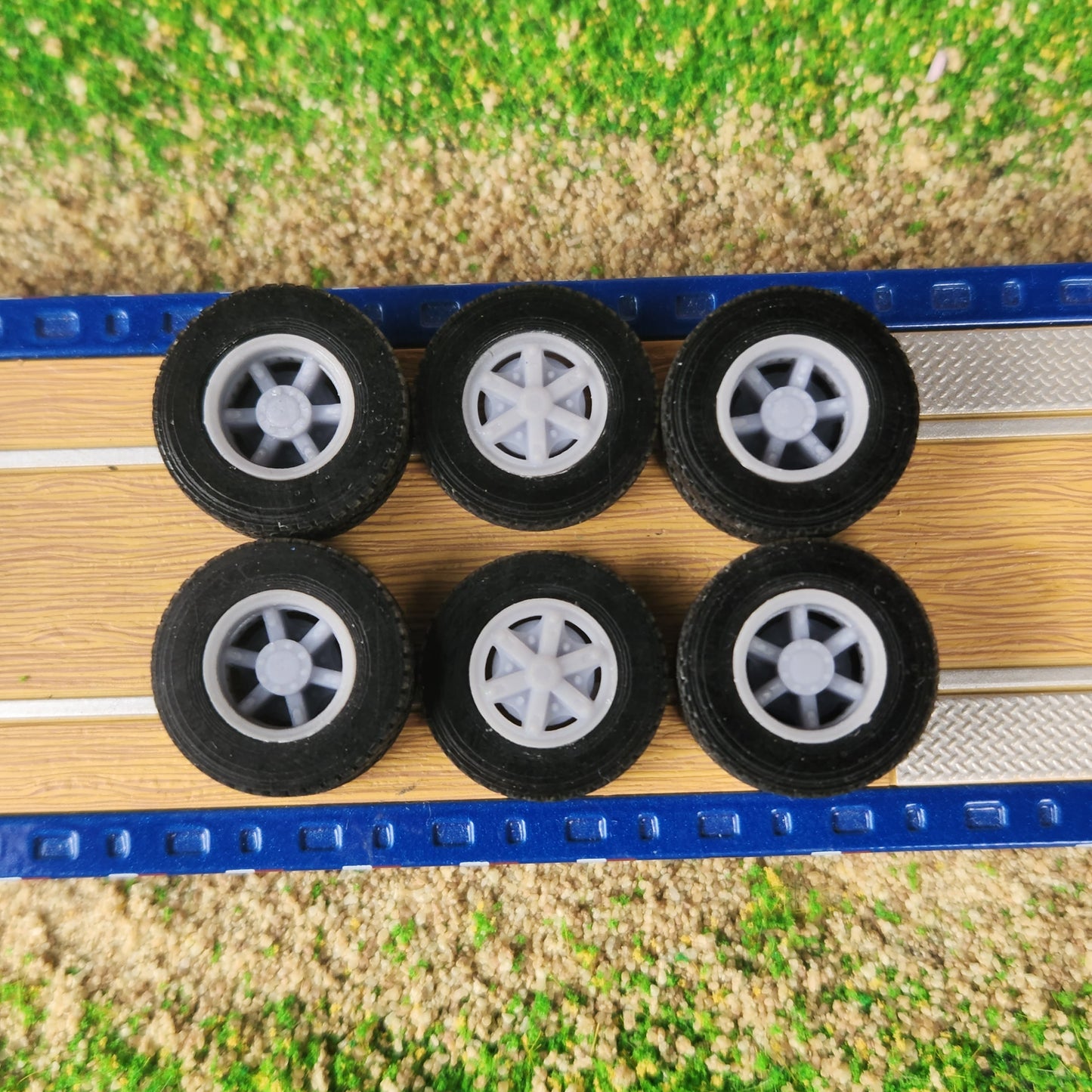 1:64 3D Printed Semi Truck 6 Spoke Dayton Style Wheels and Tires Full Set 2 Sizes