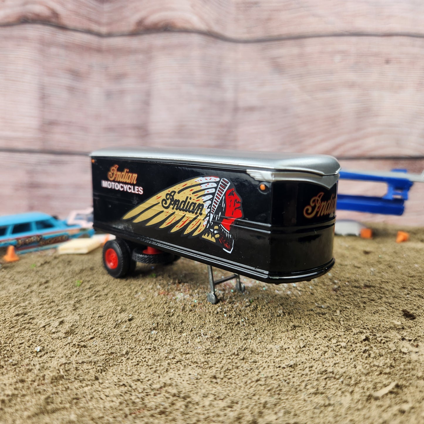 1:64 AHL Indian Motorcycles Single Axle Semi Trailer