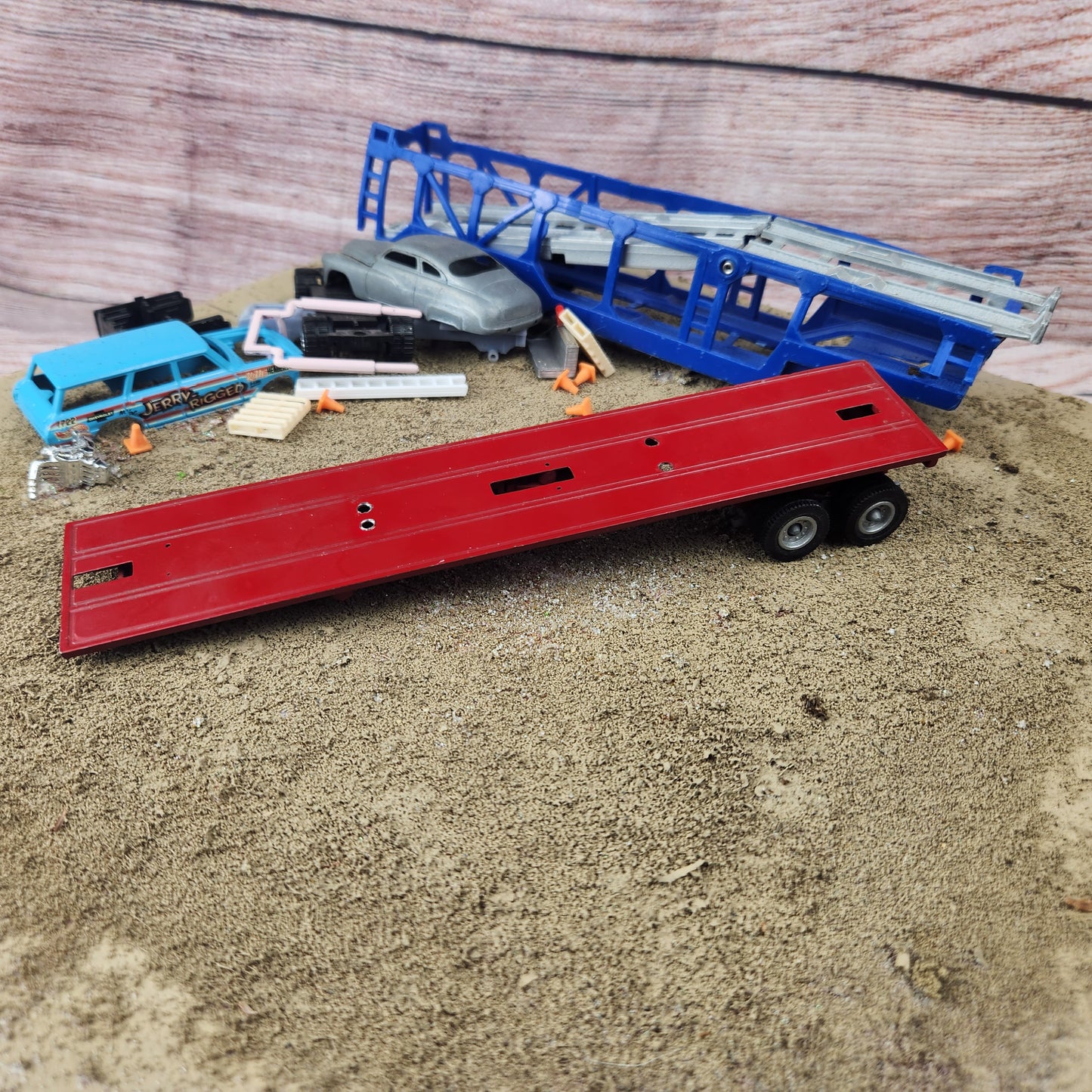 1:64 Winross Flatbed Trailer Red Good for Custom Trailer Builds