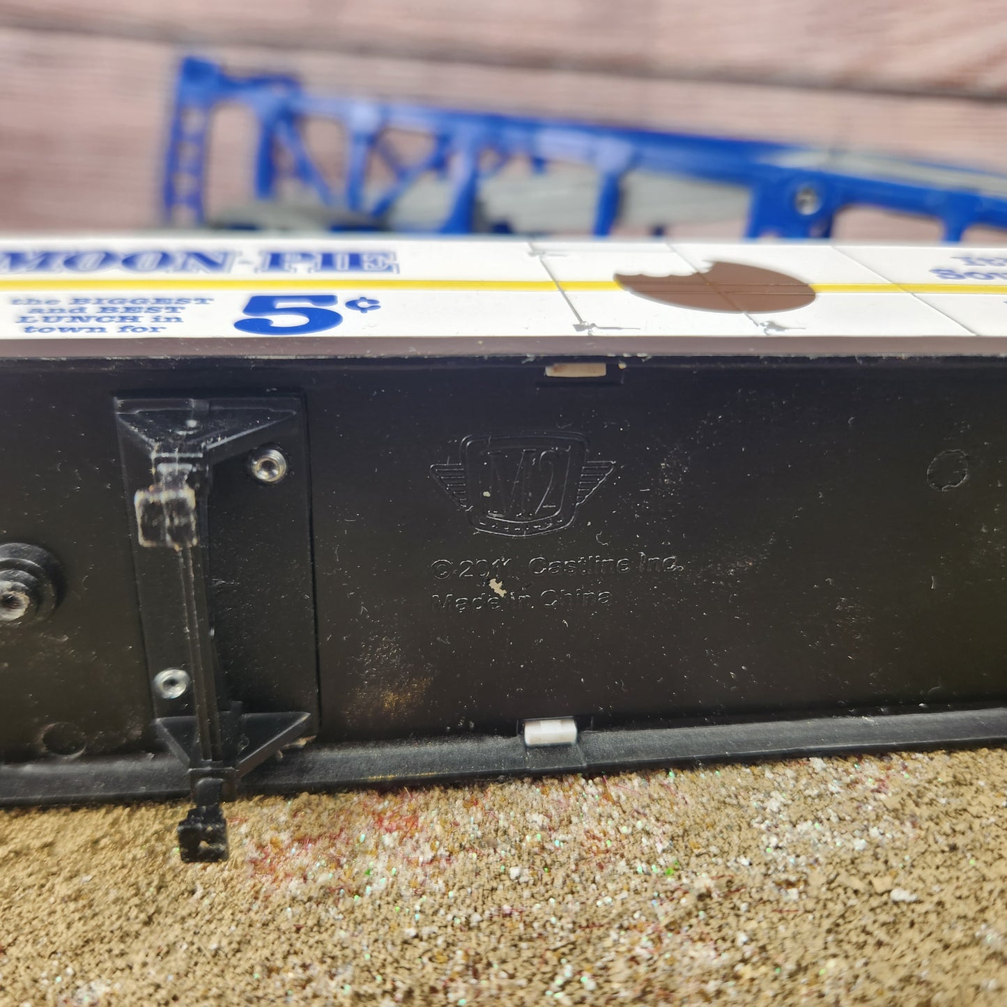 1:64 M2 Machines Moon Pie Semi Trailer