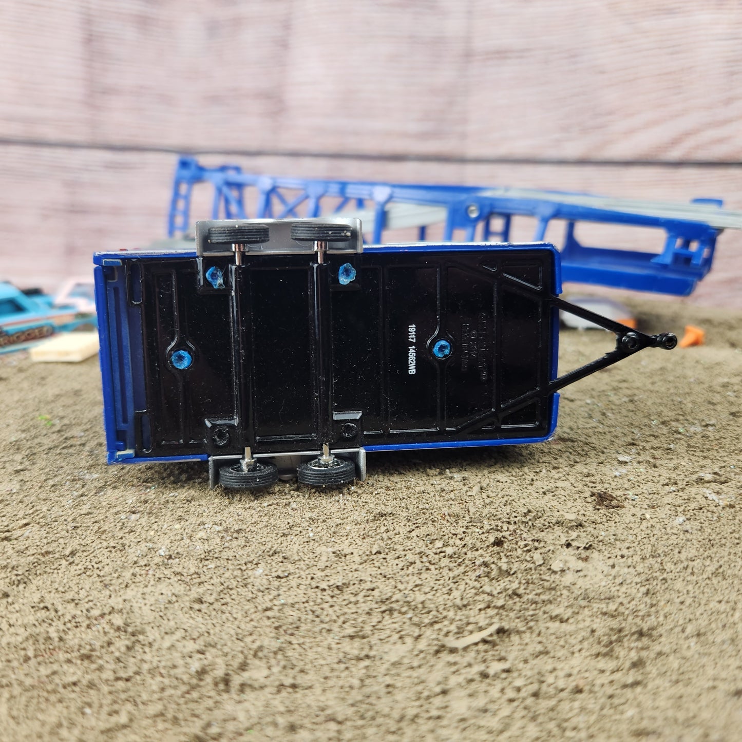 1:64 Greenlight Falken Tires Enclosed Car Trailer