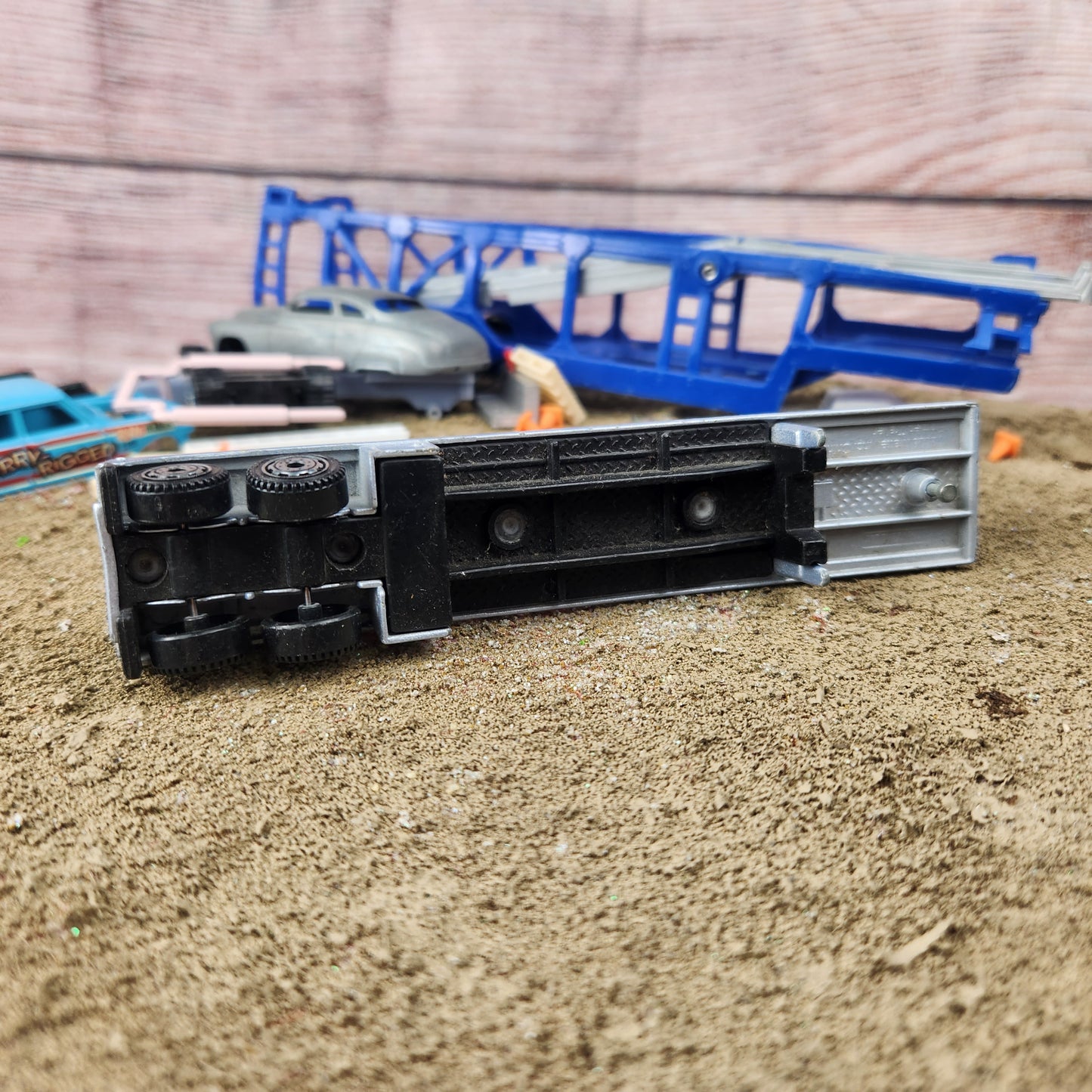 1:87 Sized Matchbox Flatbed Trailer