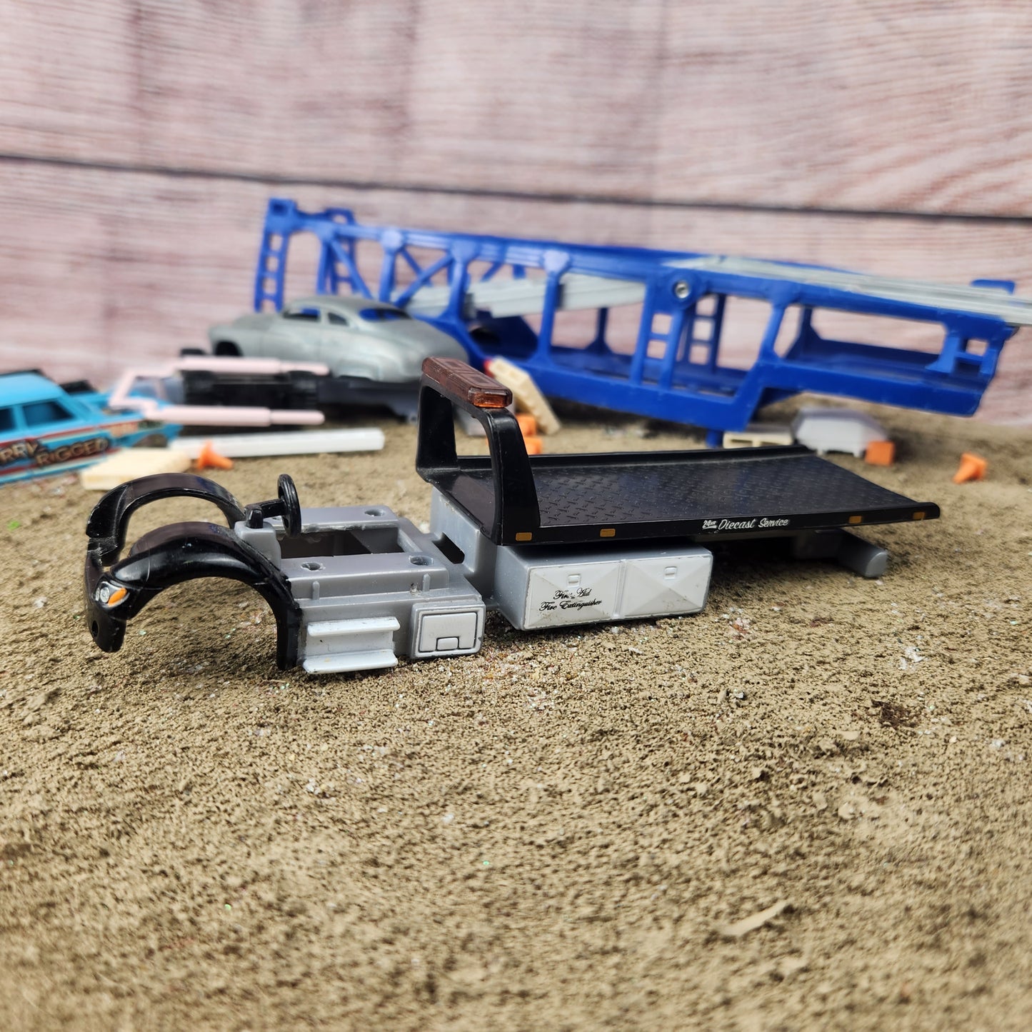 1:64 Maisto Moving Flatbed Body