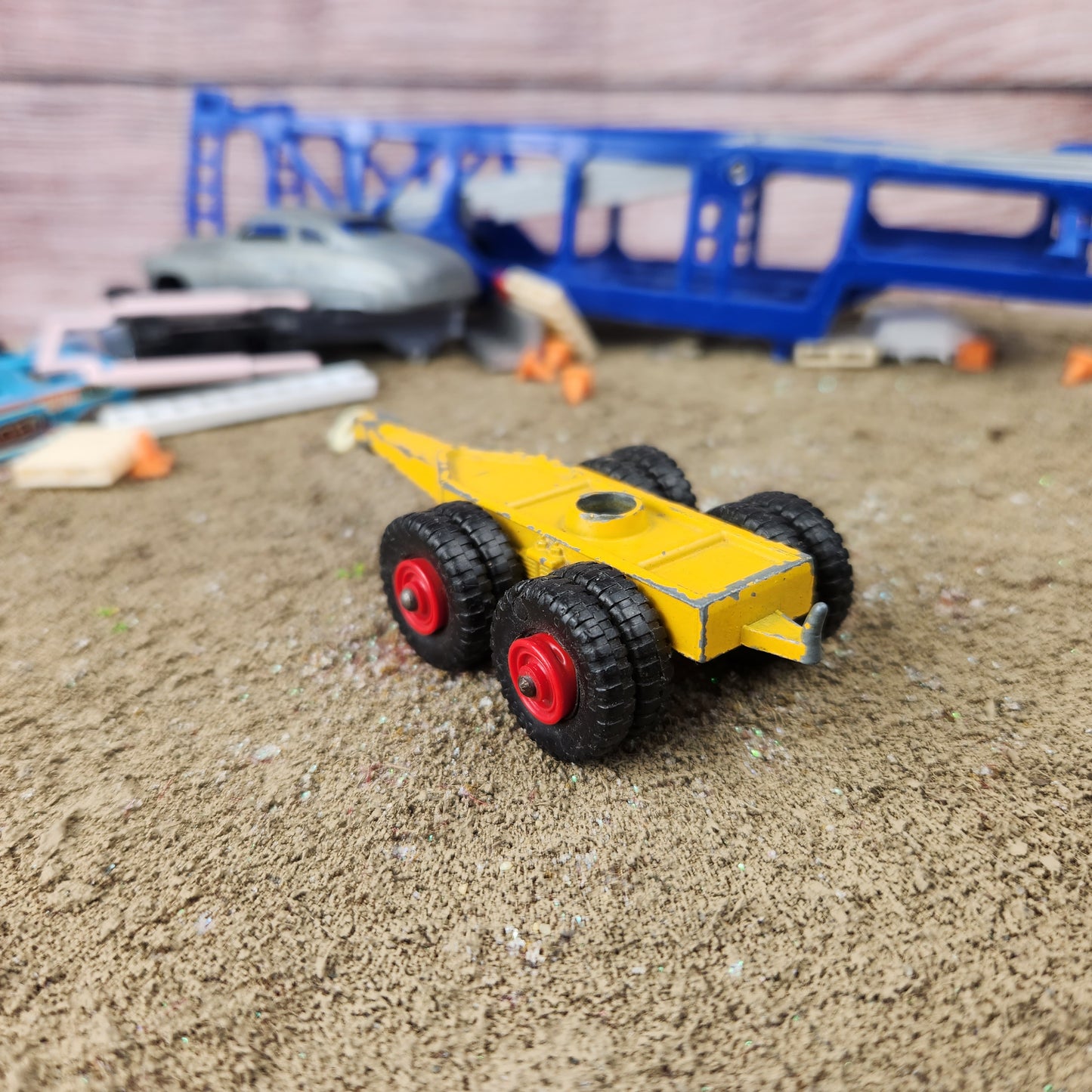 1:64 Matchbox King Size Pipe Trailer Missing Top Piece Good as Custom Dolly
