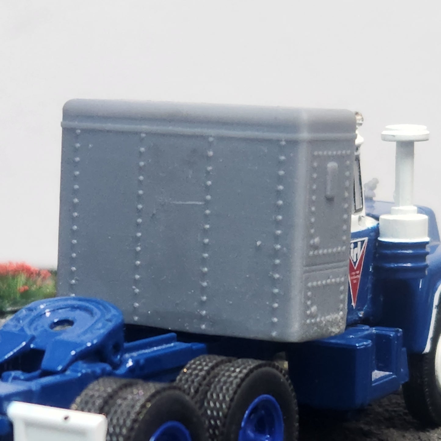 1:64 3D Printed Vintage Rest Rite Style 36" Semi Truck Sleeper For DCP Speccast
