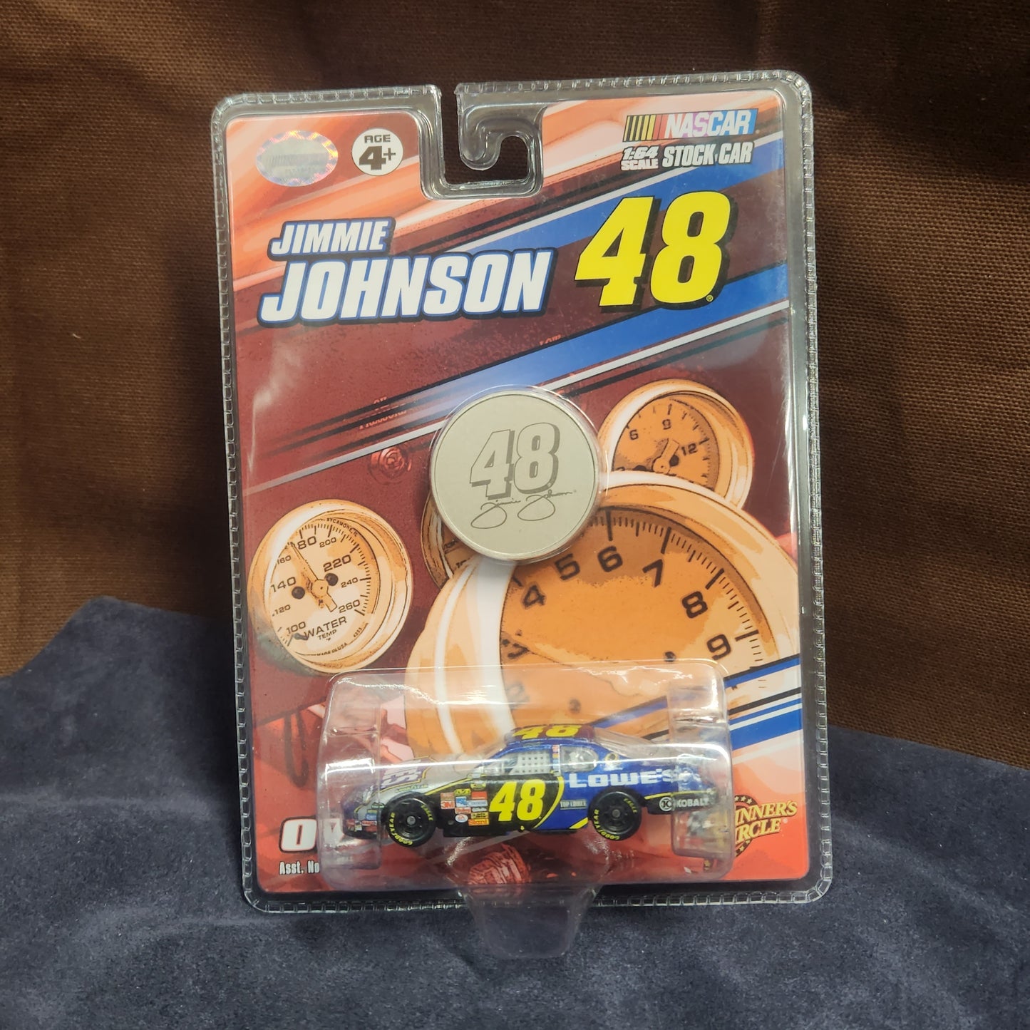 Winners Circle 1:64 Nascar Stock Car Jimmy Johnson #48 2007 Car with Coin NIP