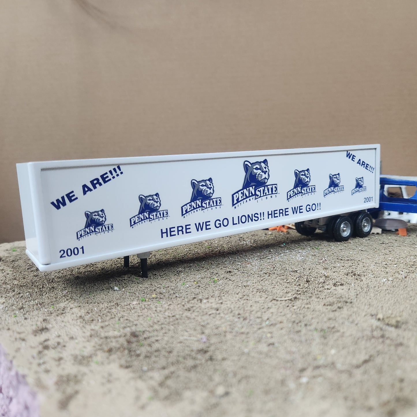 1:64 Winross Penn State Trailer
