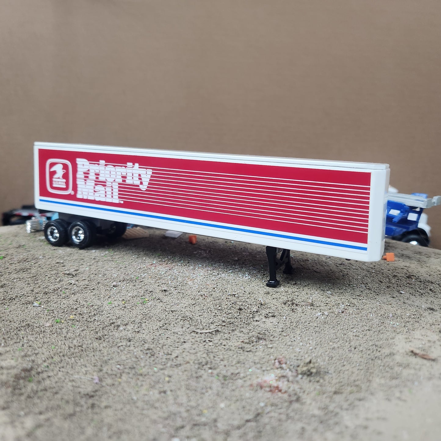 Ertl 1:64 Priority Mail US Mail Trailer