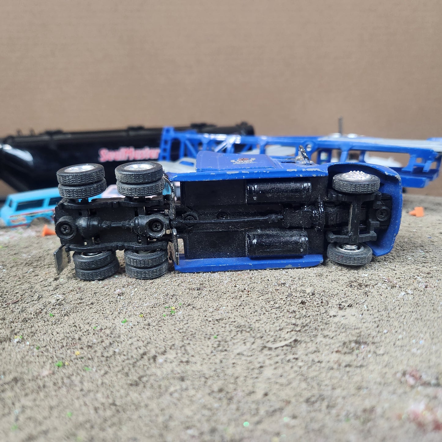 1:64 Nascar Hauler Semi Truck Blue