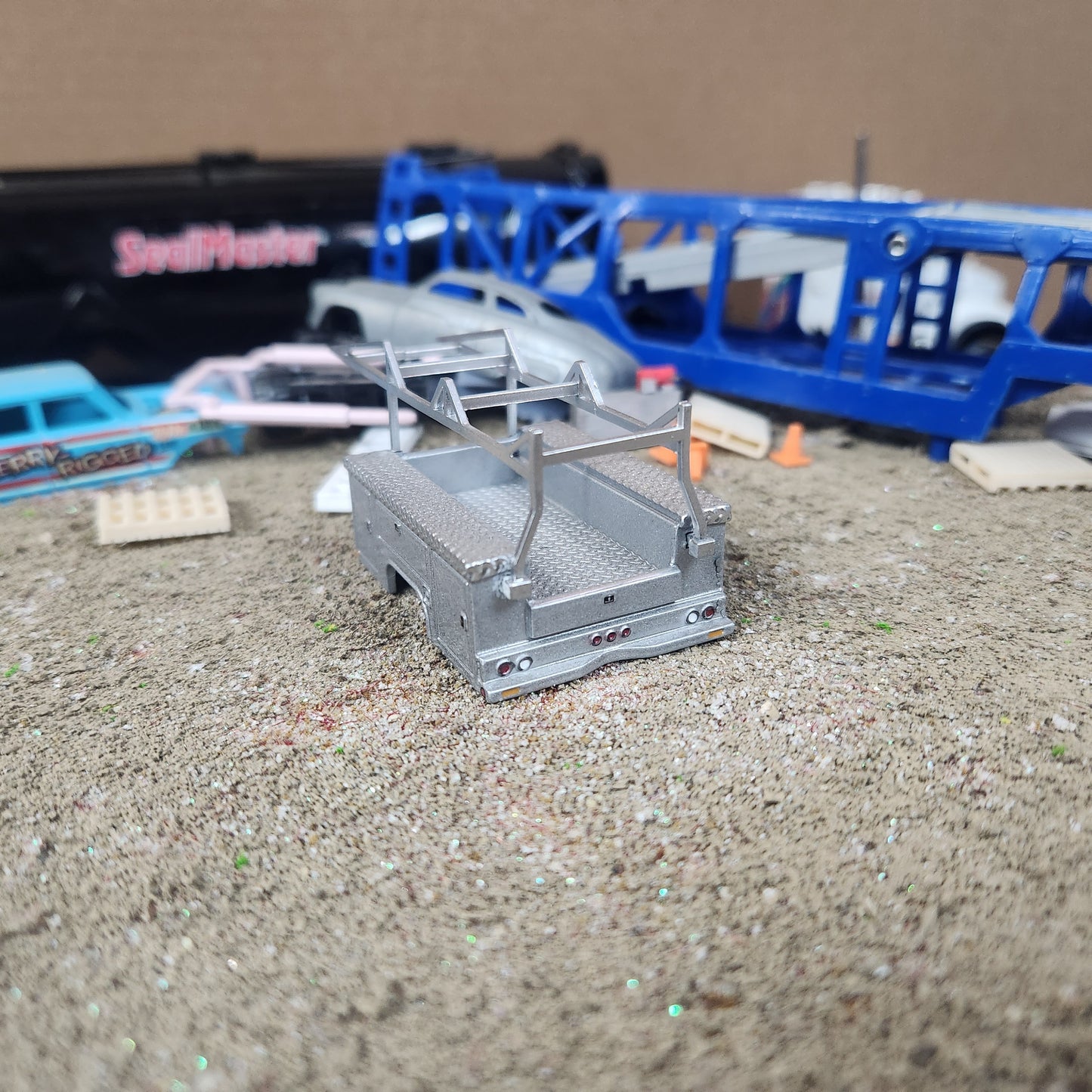 1:64 Greenlight Utility Truck Body with Ladder Rack