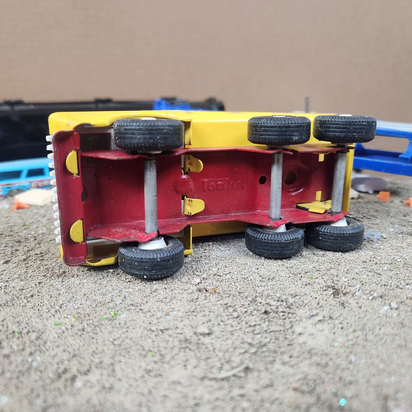 Vintage Tonka Dump Truck Unknown Scale 1:50-1:43