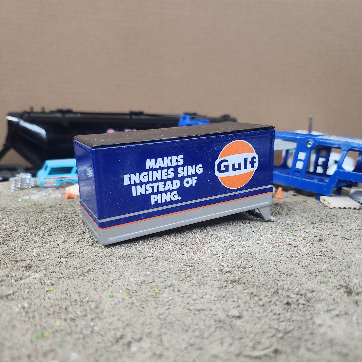 1:64 Speccast Gulf Oil Straight Box Truck Body