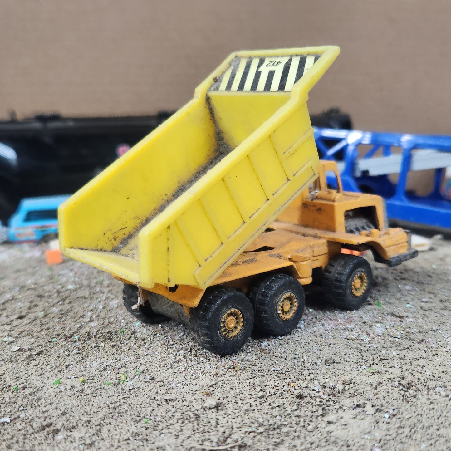 Vintage TootsieToy Heavy Duty Dump Truck Close to 1:64