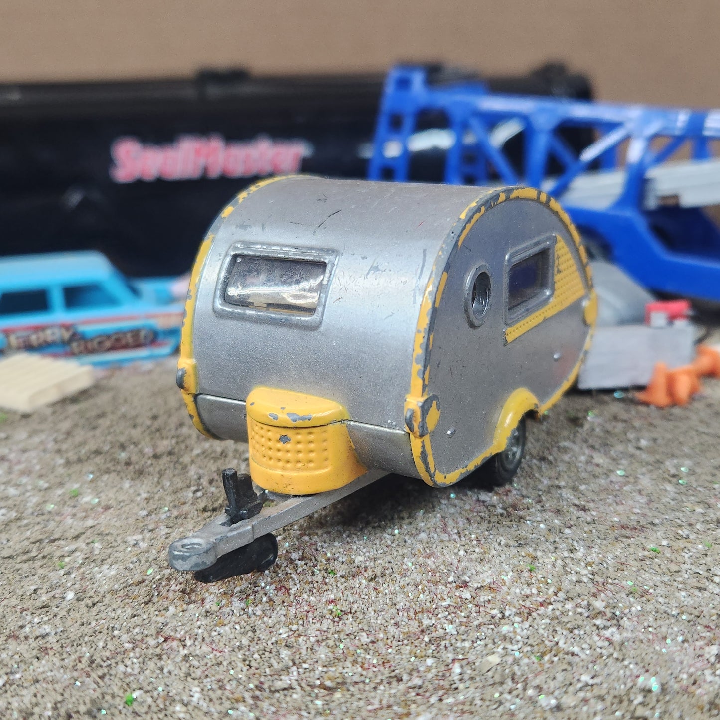 Siku 1:55 Teardrop Camper Trailer