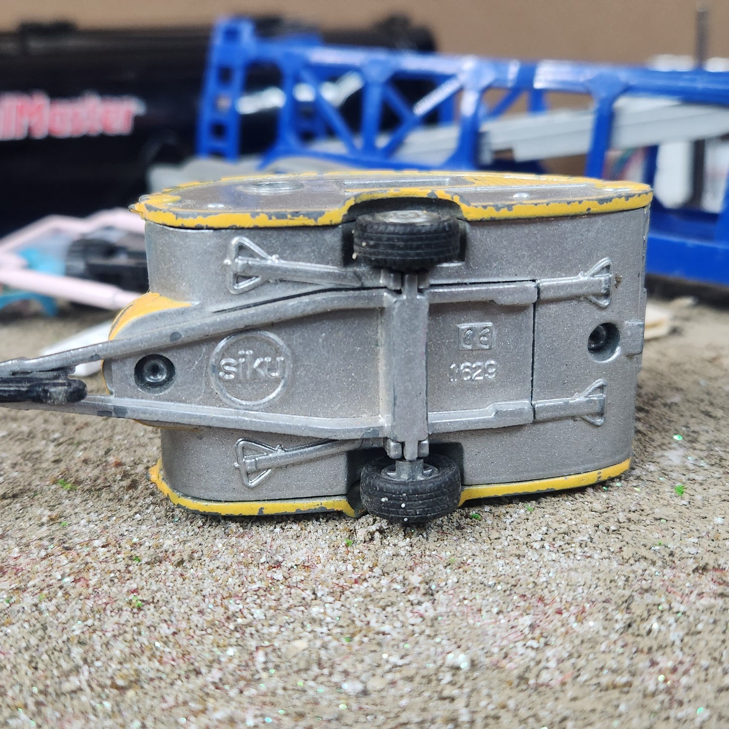 Siku 1:55 Teardrop Camper Trailer