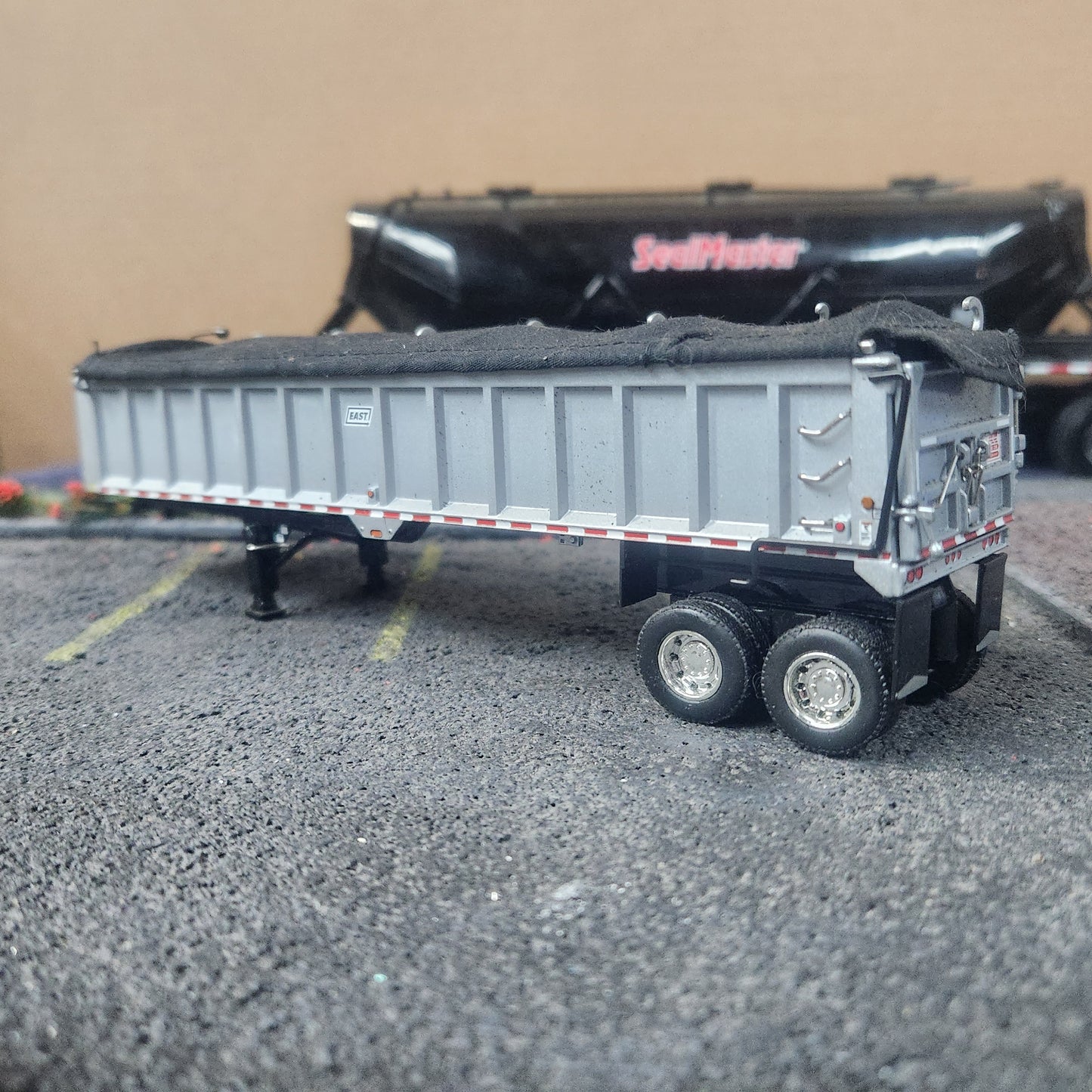 DCP/First Gear 1:64 East End Dump Trailer Only