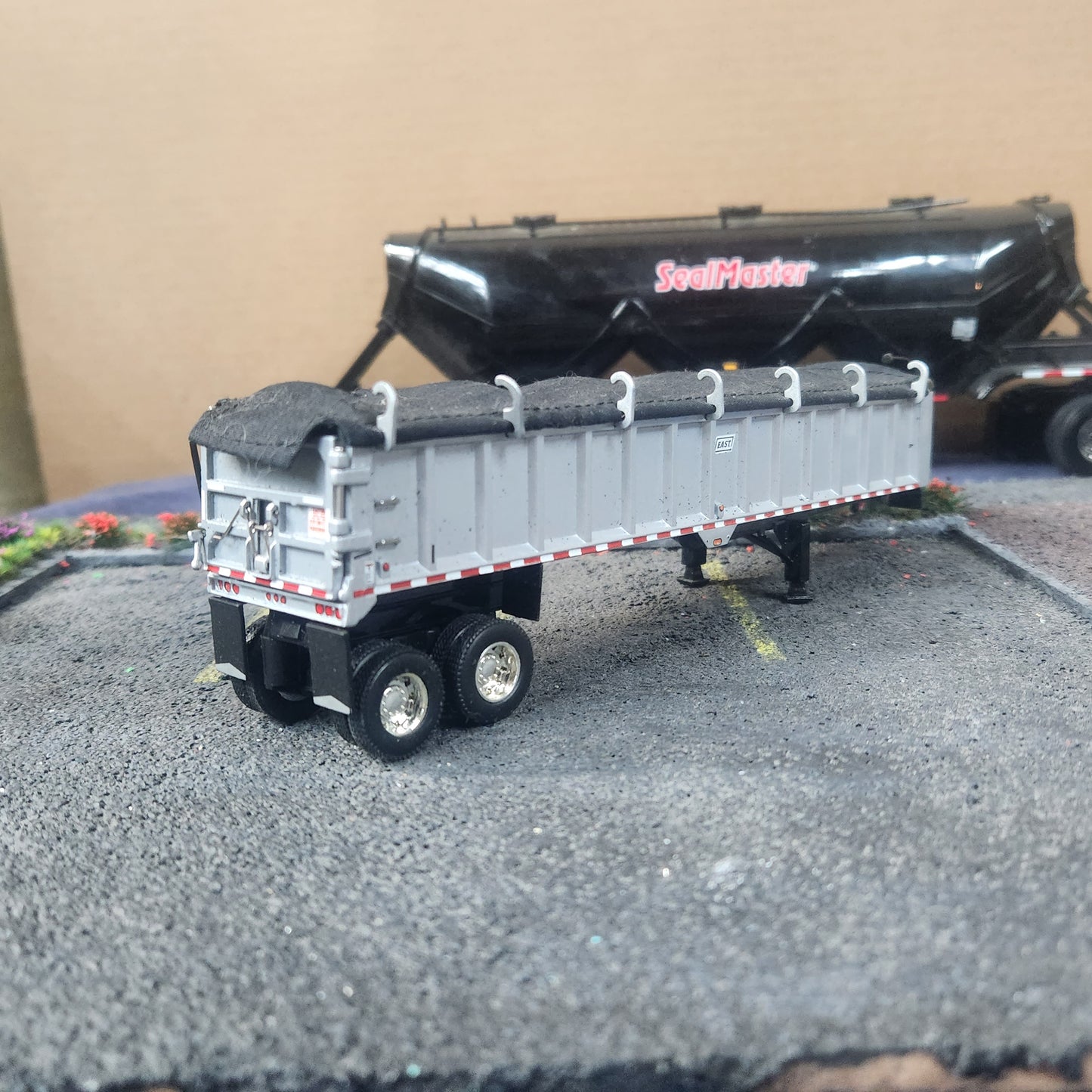 DCP/First Gear 1:64 East End Dump Trailer Only