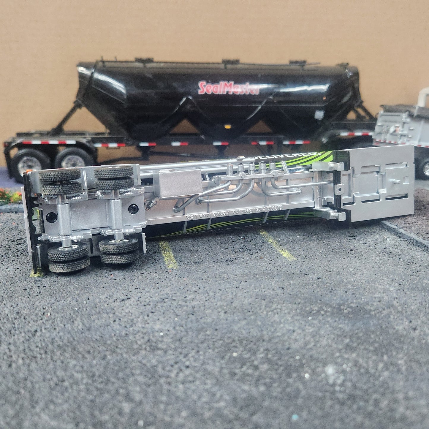 First Gear/DCP 1:64 Scale Tandem Tank Trailer Only JJ Keller Tanker