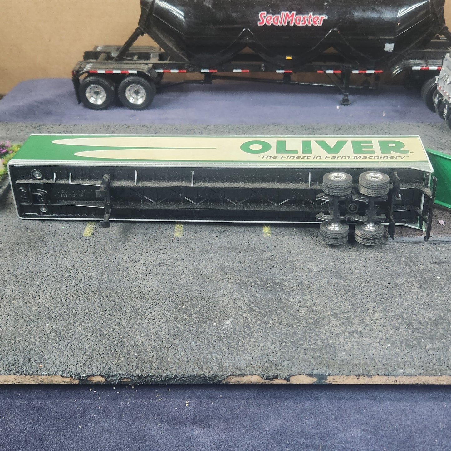 Speccast 1:64 Scale Oliver Tractors Trailer Only