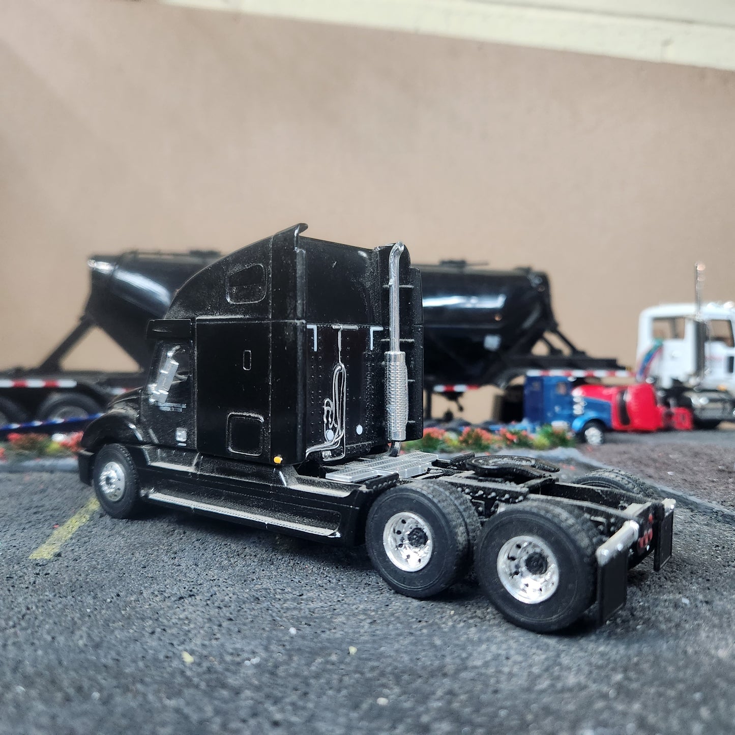 1:54 Scale First Gear Freightliner Columbia Black Cab Only