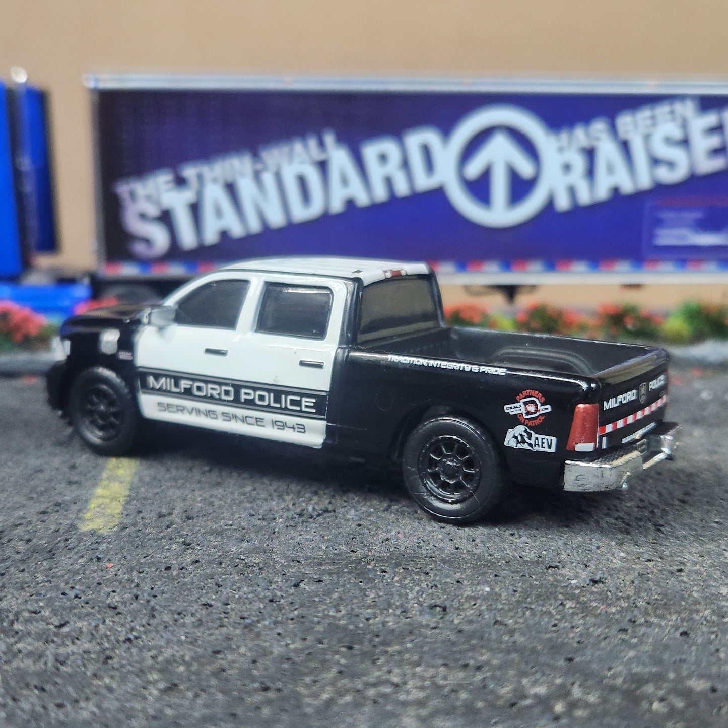 1:64 Scale Greenlight Milford Police 2017 Ram 1500 Truck