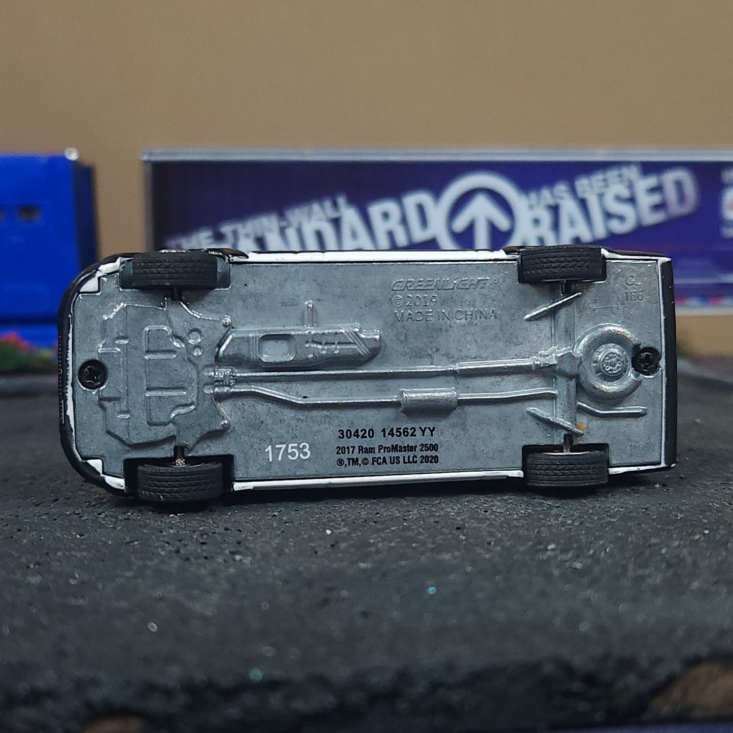 1:64 Scale Greenlight MPDC Metropolitan Police Ford Transit Van