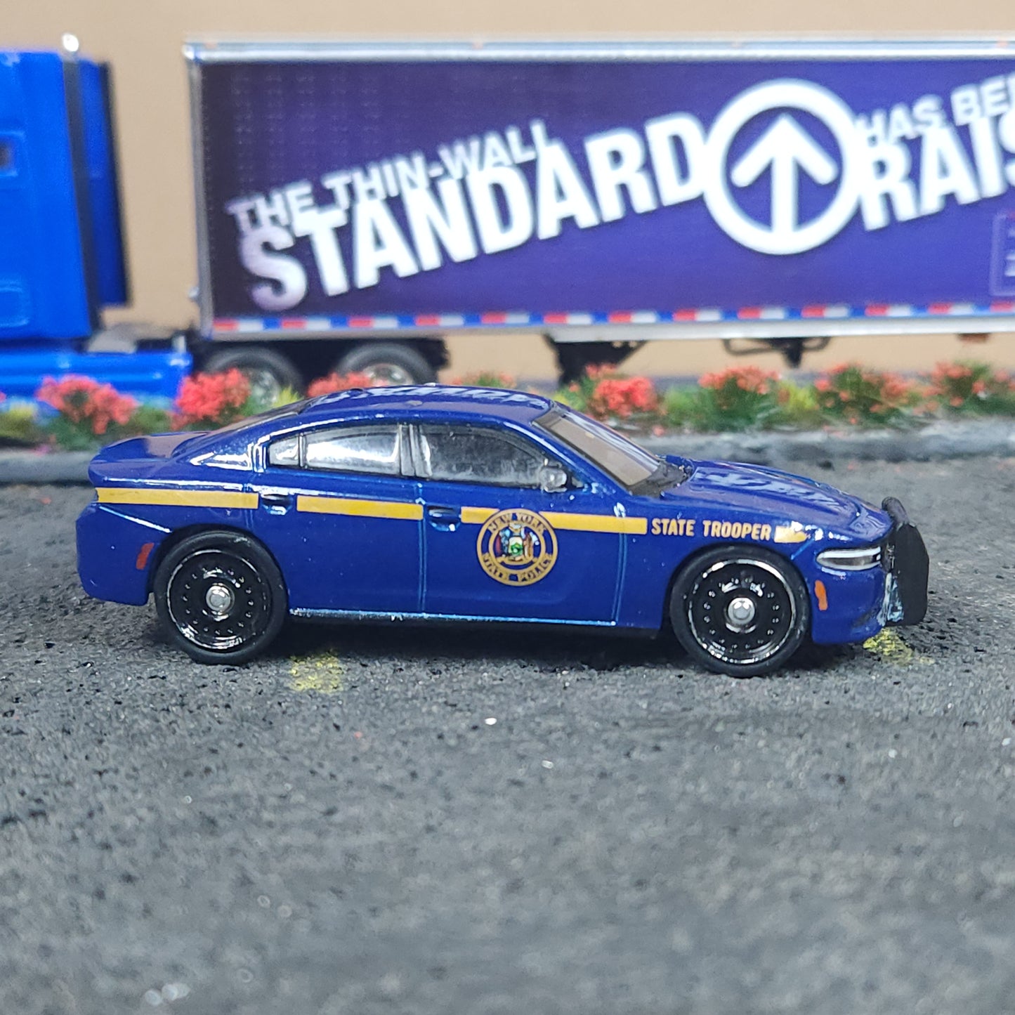 1:64 Scale Greenlight New York State Police 2017 Dodge Charger Pursuit Interceptor