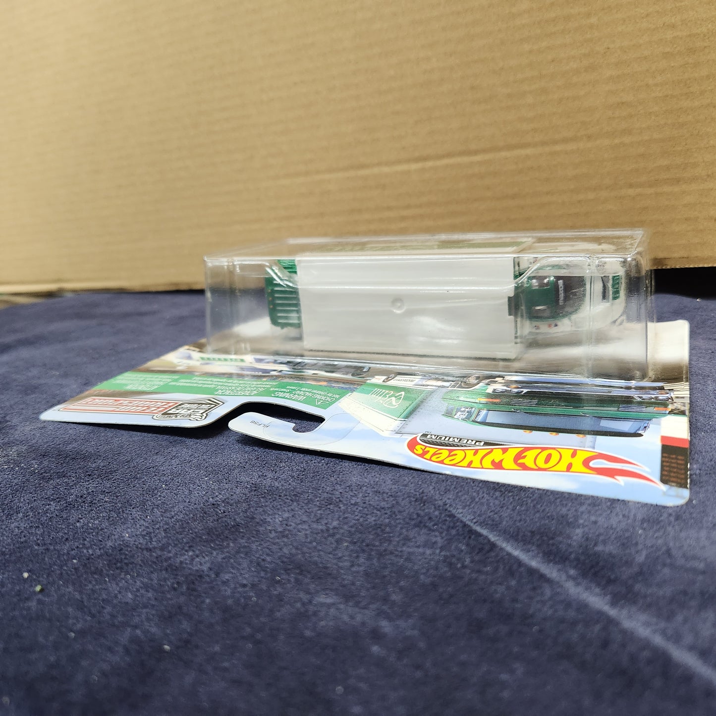 Hot Wheels 2019 Team Transport Mazda 787B Sakura Sprinter Efini Hauler Set