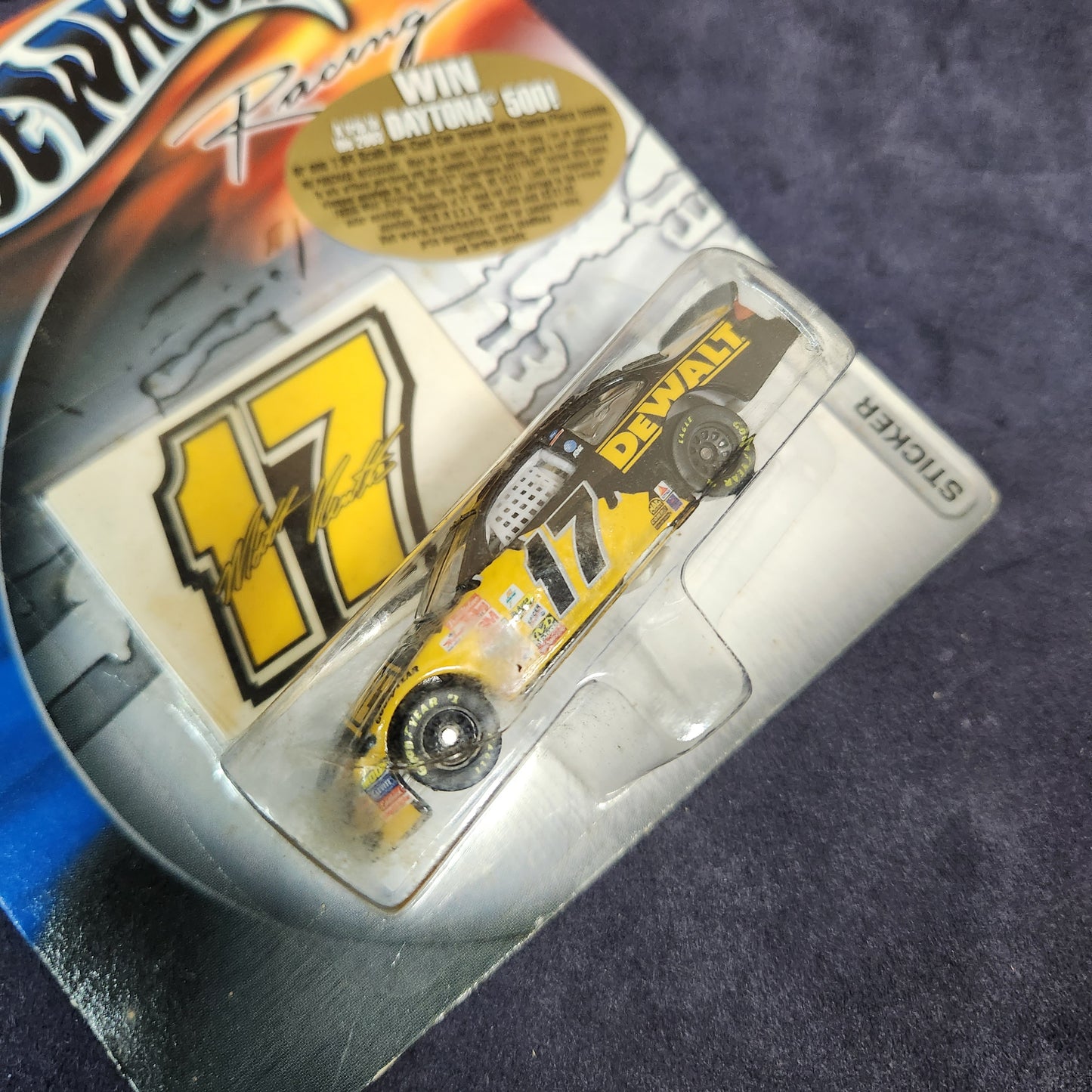Hot Wheels Racing 2002 NASCAR Matt Kenseth #17 DeWalt car with Sticker