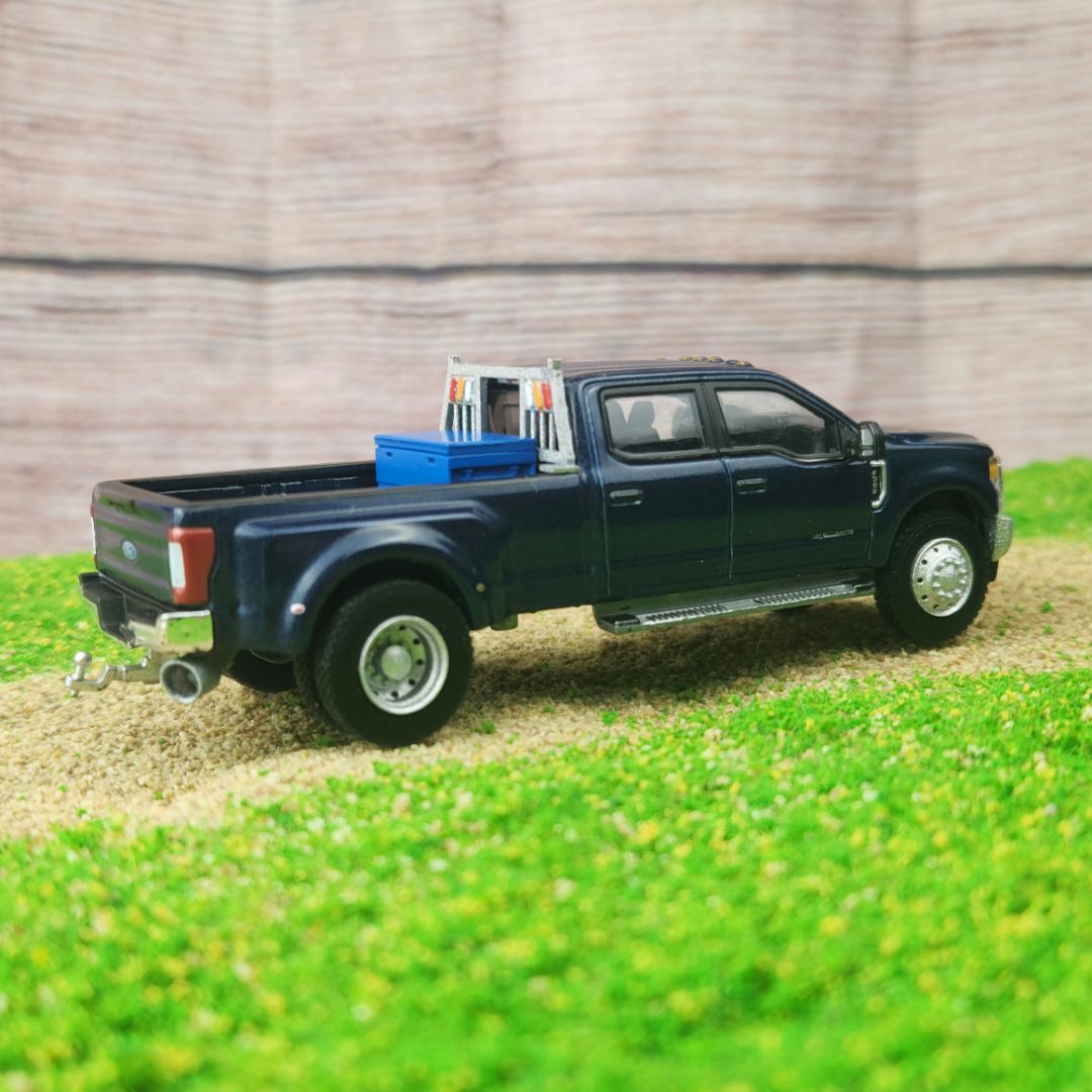 Custom 1:64 Greenlight Ford F350 Dually Work Truck w/ 22.5" Semi Wheels