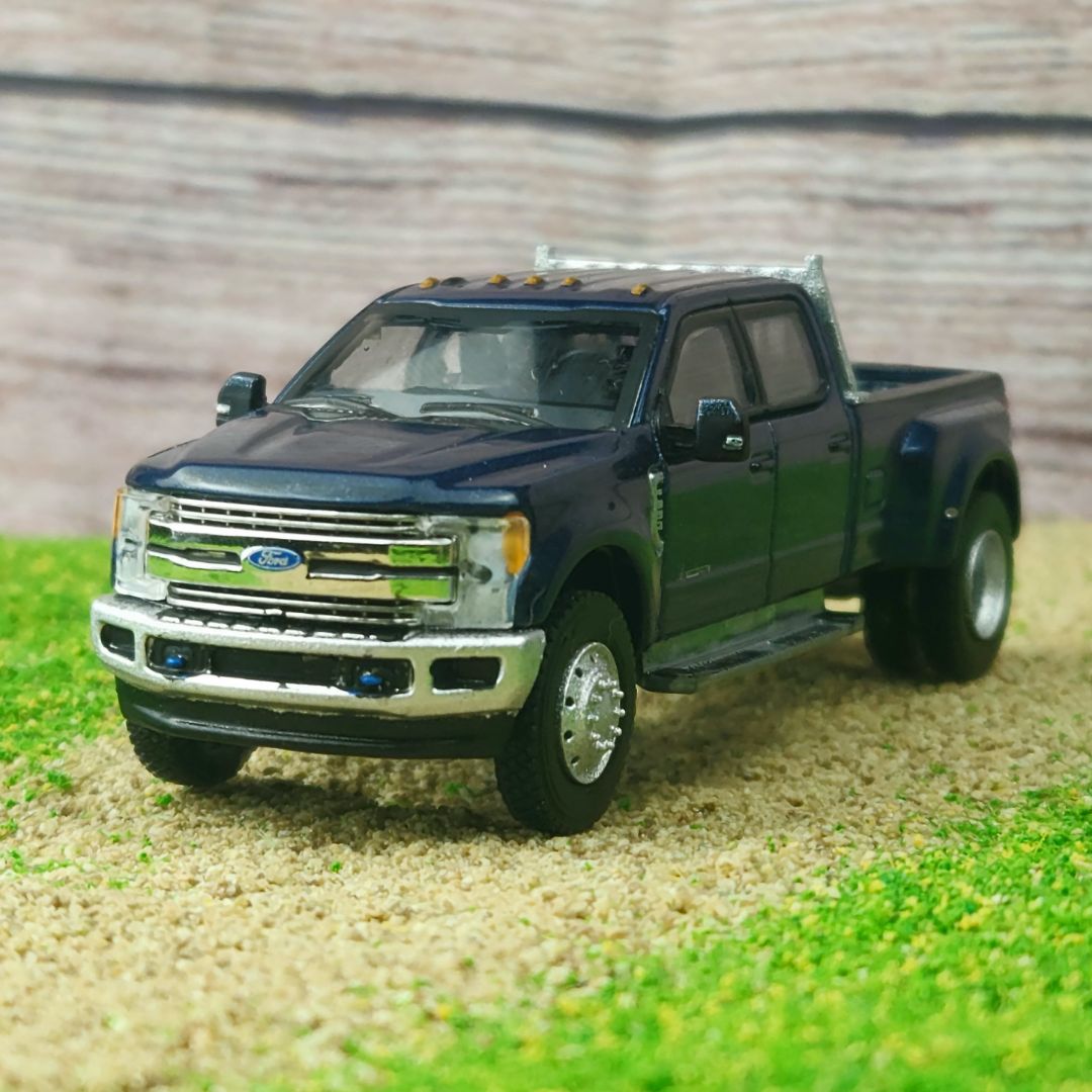 Custom 1:64 Greenlight Ford F350 Dually Work Truck w/ 22.5" Semi Wheels