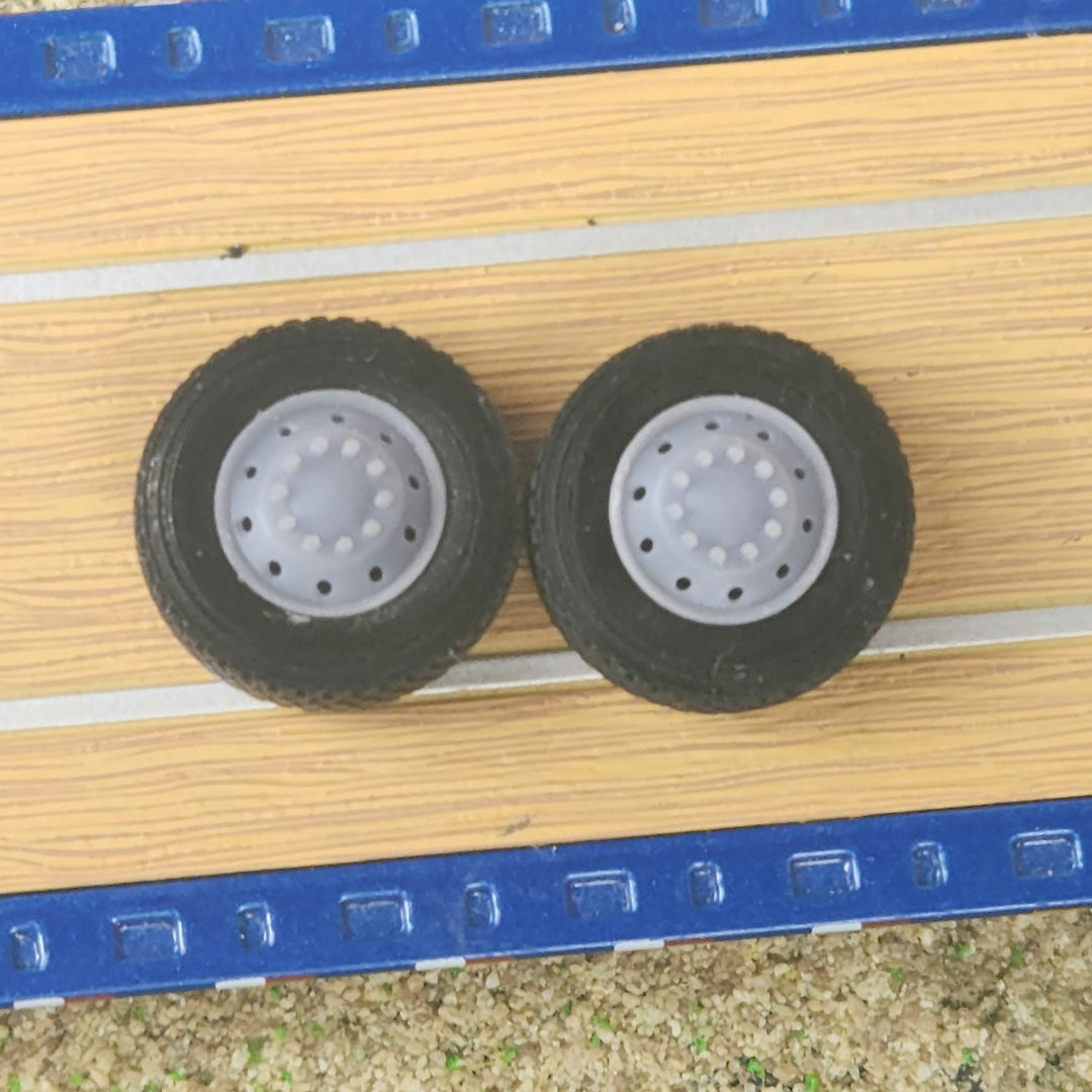 1:64 3D Printed Semi Truck 10 Hole Style Front Float Super Single Wheels Tires