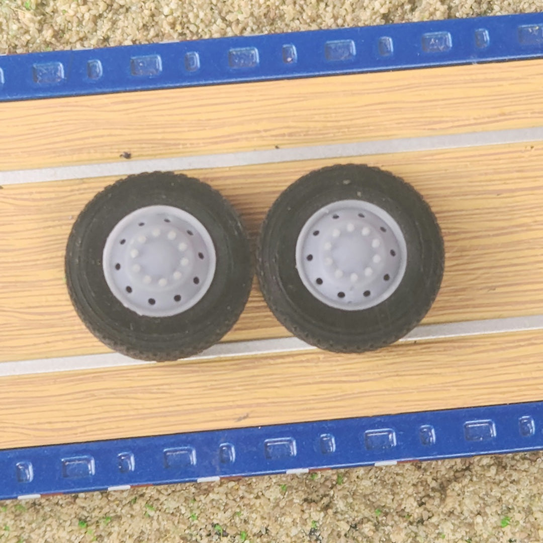 1:64 3D Printed Semi Truck 10 Hole Style Front Float Super Single Wheels Tires