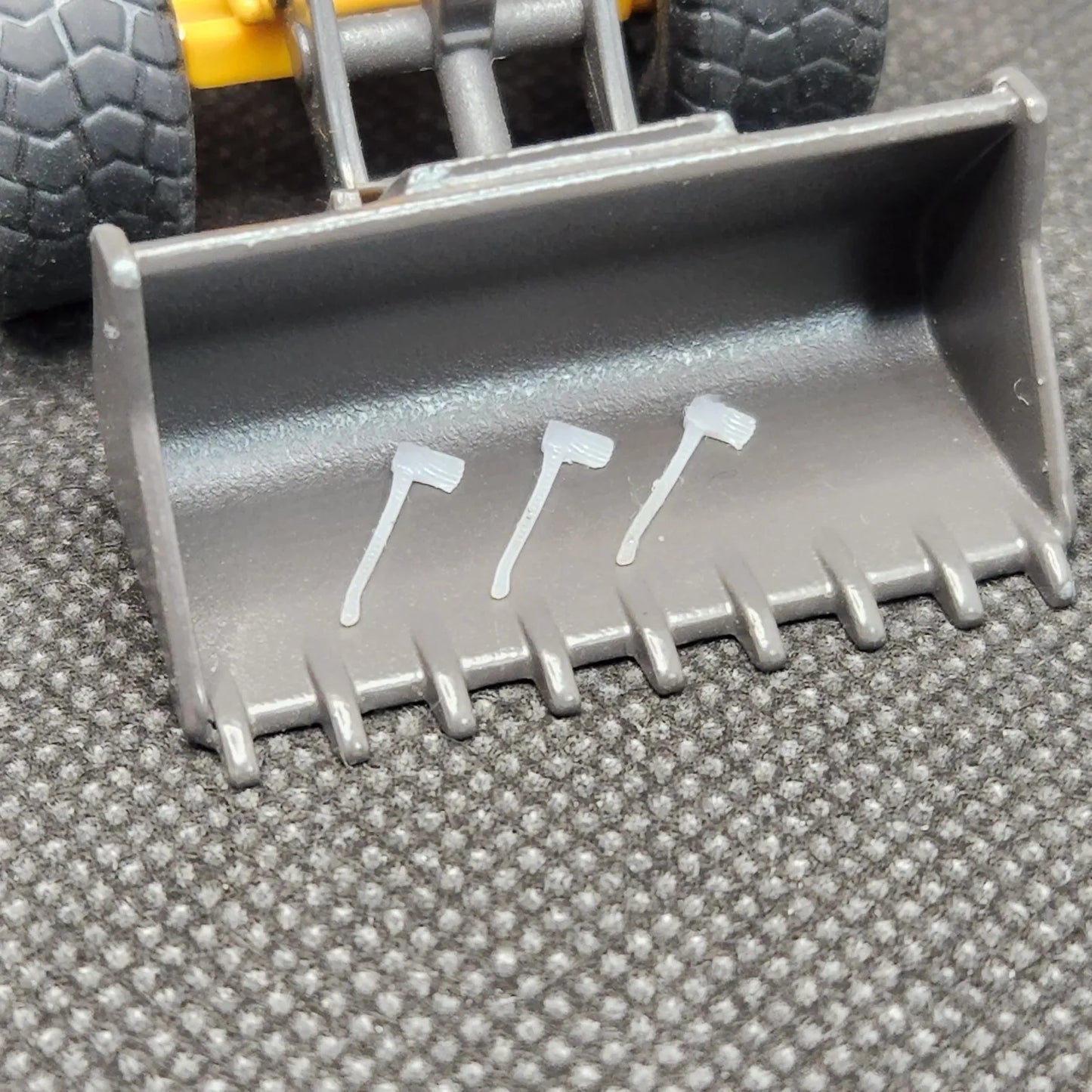 1:87 HO Scale 3D Printed Felling Axe Pack of 3