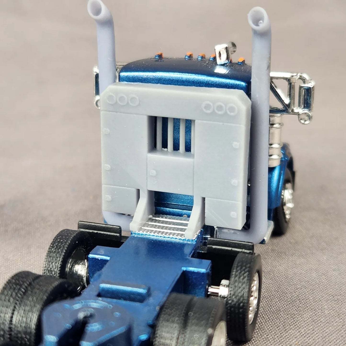 1:87 HO Scale 3D Printed Heavy Haul Semi Truck Headache Cabinet Rack