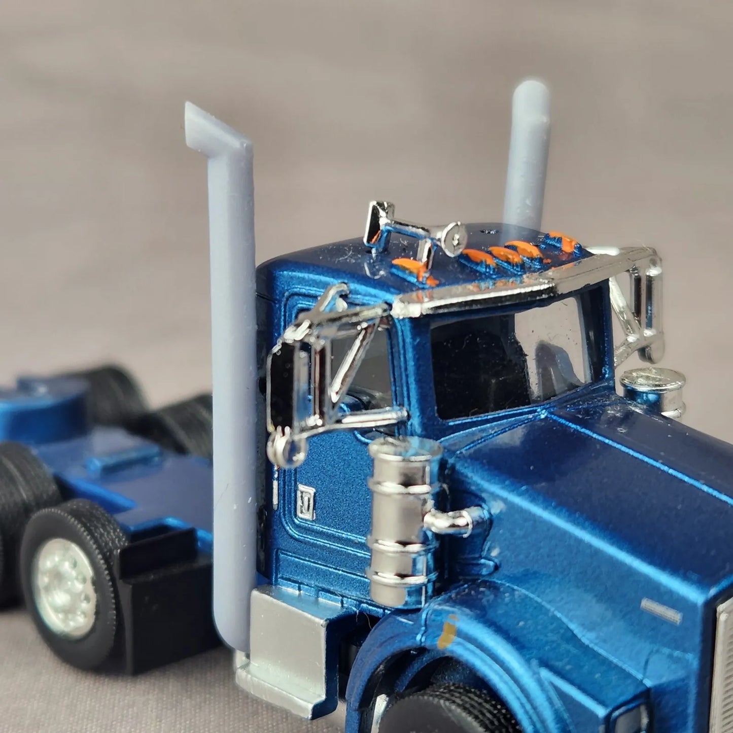 1:87 HO Scale 3D Printed Semi Truck Angled Back Chino 9" Exhaust Stacks Pair of 2