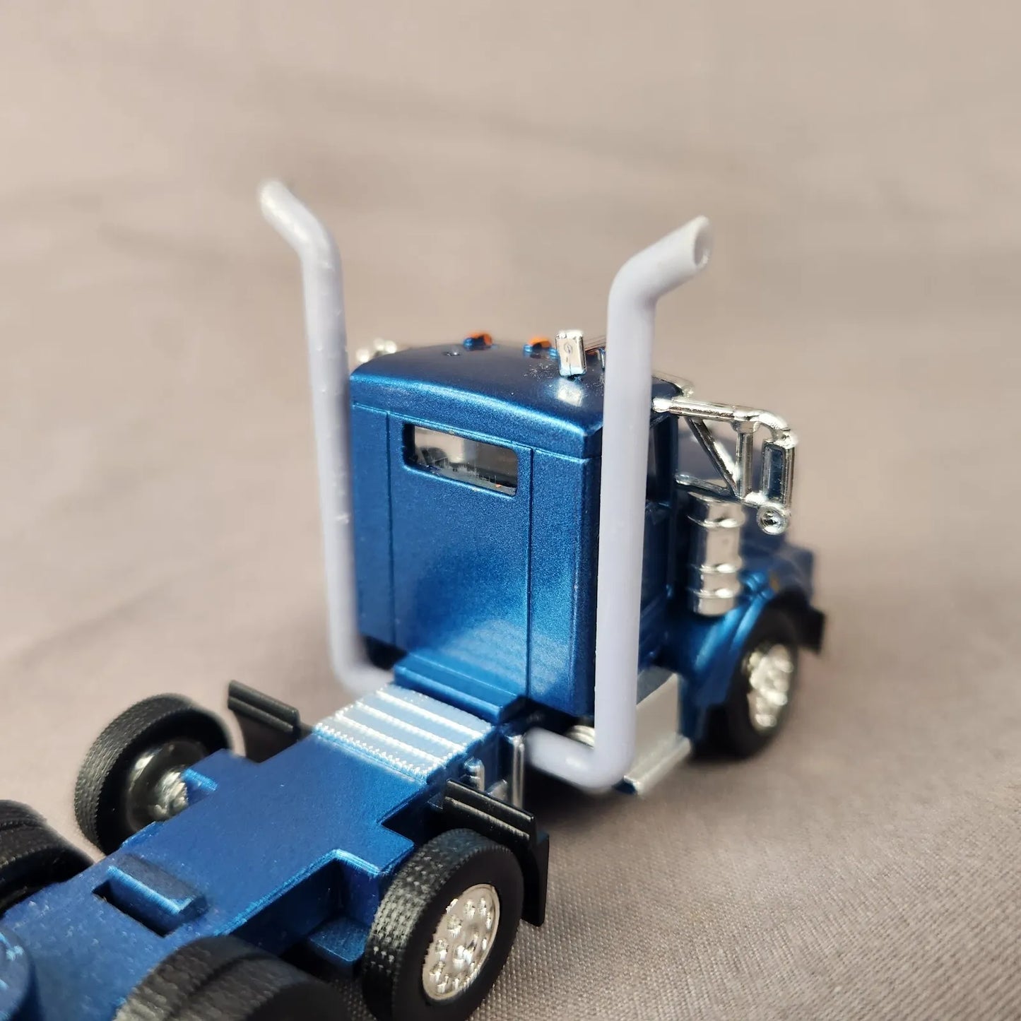 1:87 HO Scale 3D Printed Semi Truck Bull Horn 9" Exhaust Stacks Pair of 2