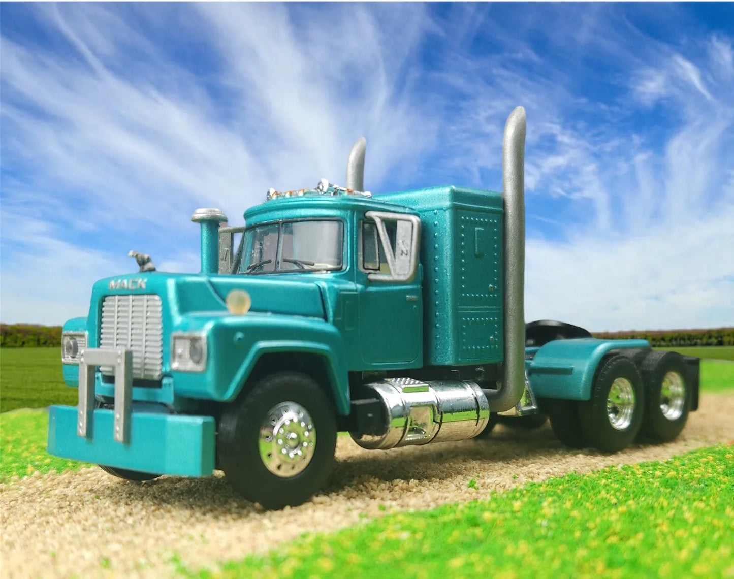 Fully Customized First Gear 1:64 Mack R Model DCP Cab Only Many Custom Parts