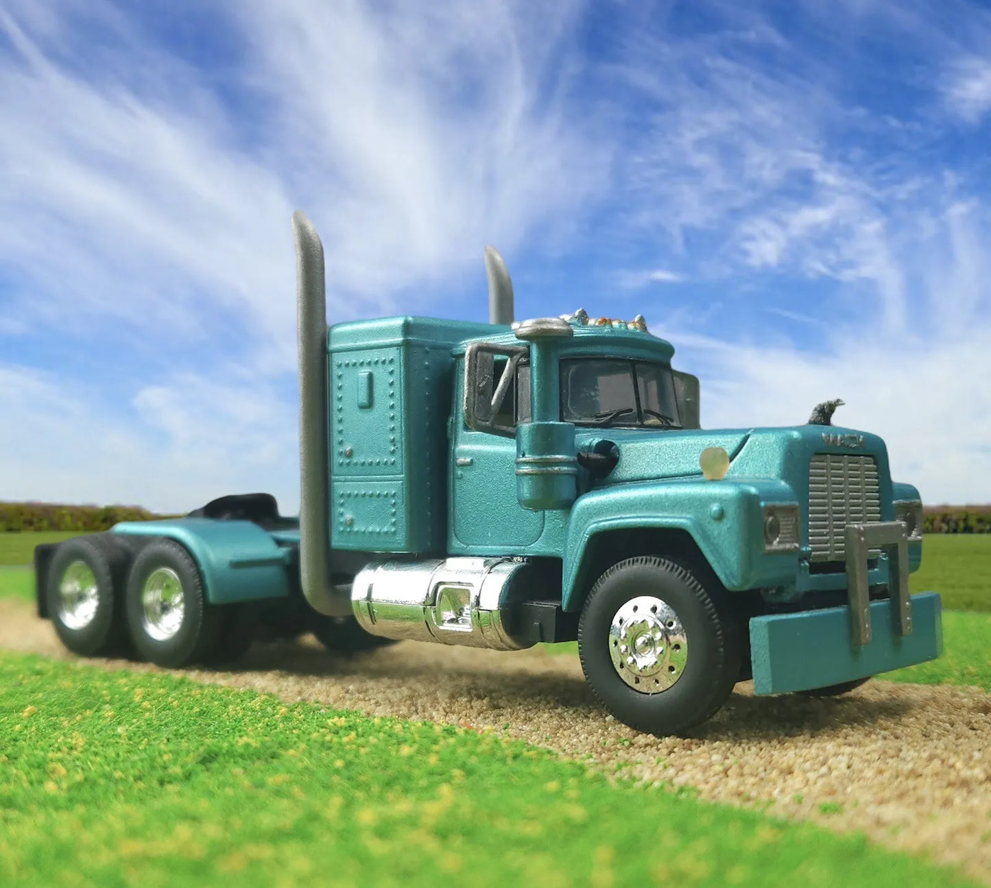 Fully Customized First Gear 1:64 Mack R Model DCP Cab Only Many Custom Parts