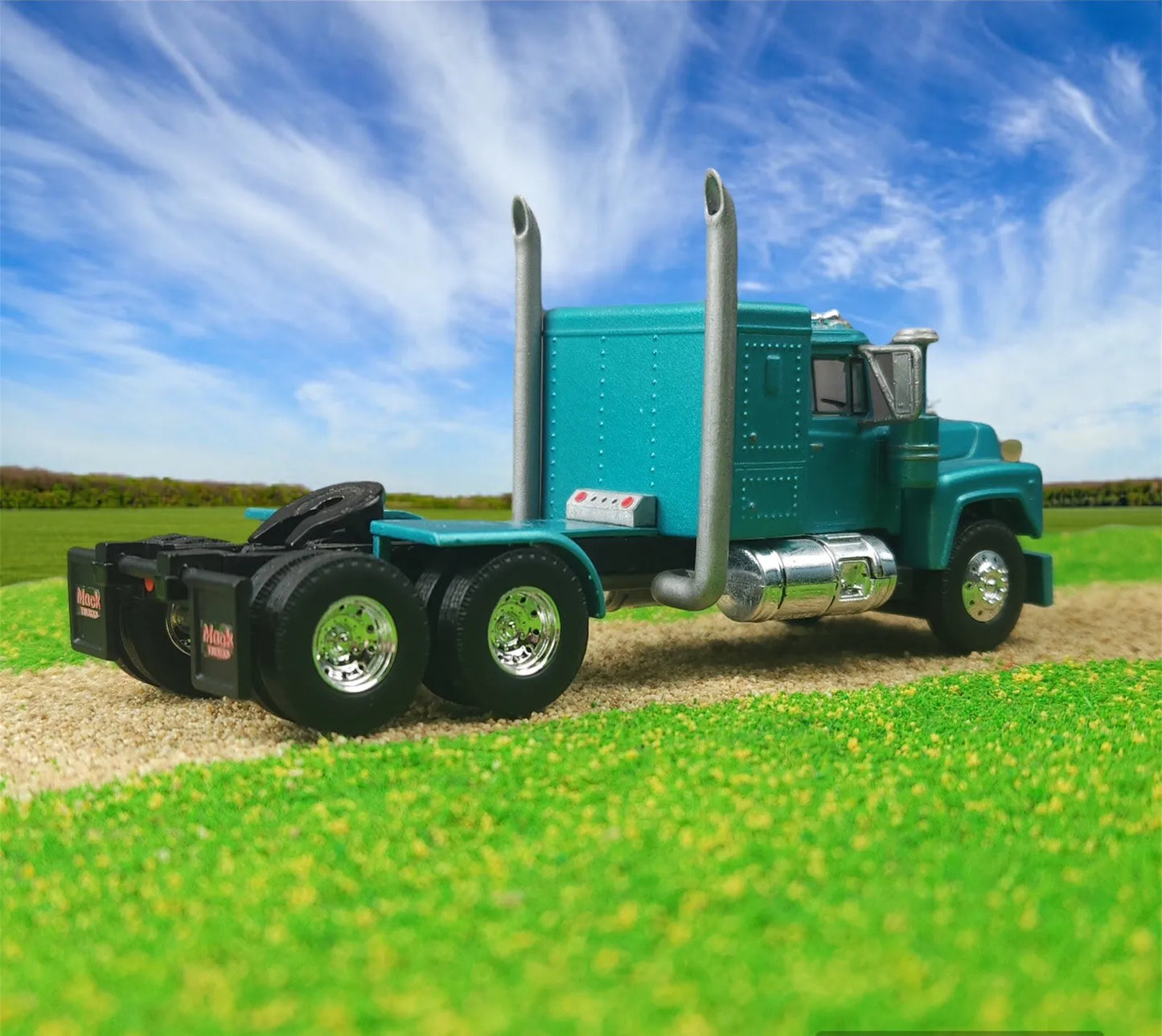 Fully Customized First Gear 1:64 Mack R Model DCP Cab Only Many Custom Parts