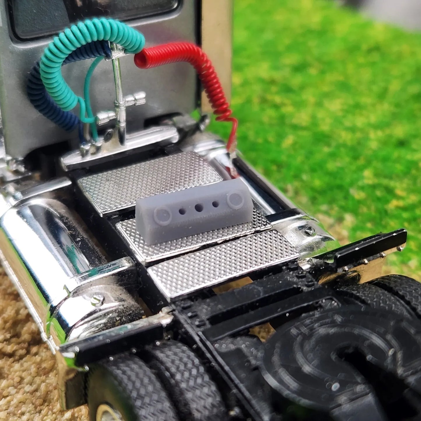 1:64 Scale 3D Printed 3 Hole Air Line Boxes