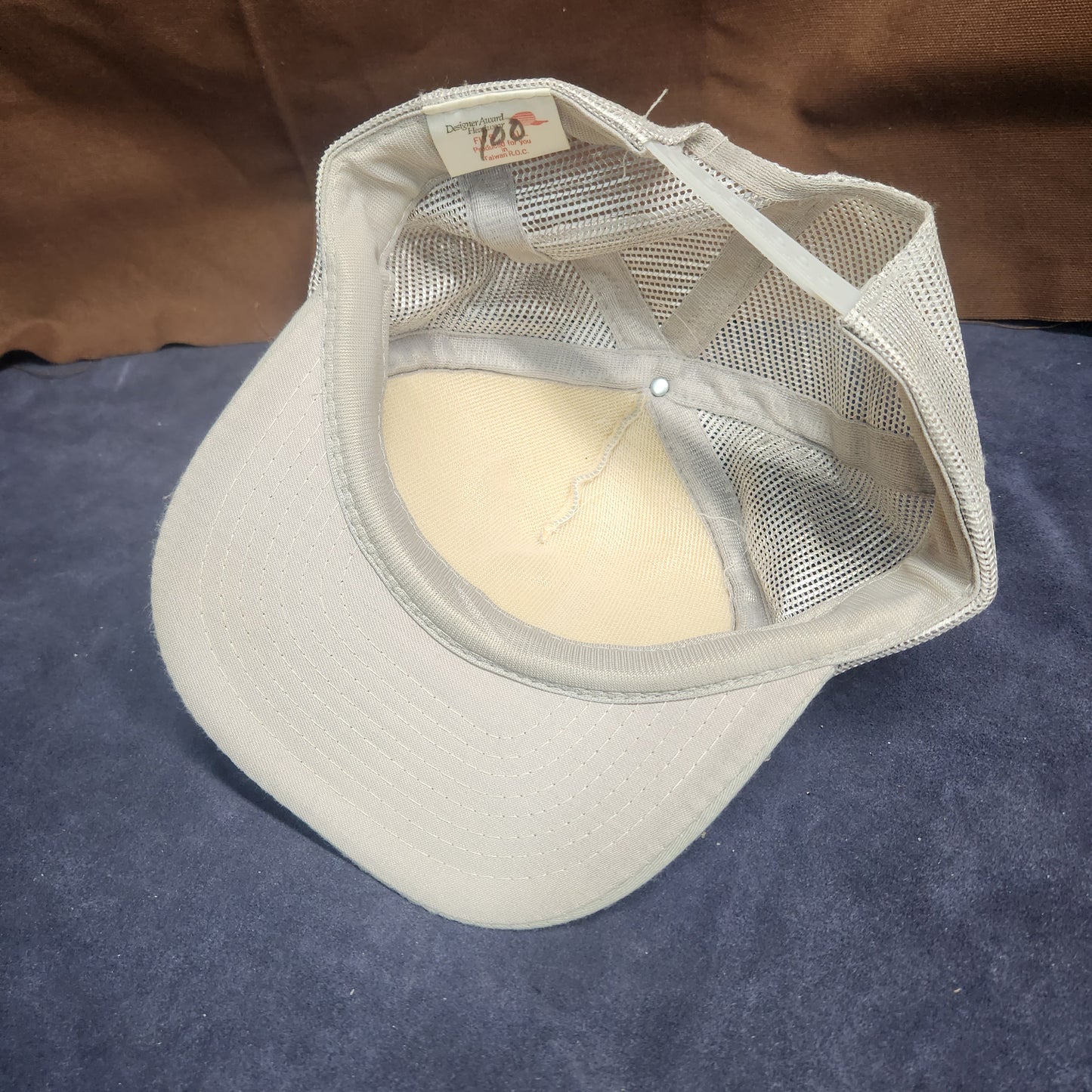 Vintage Pierre Farmers Grain Elevator II Blunt, South Dakota Grey Mesh Back Snapback Hat CC BAR Sponsor